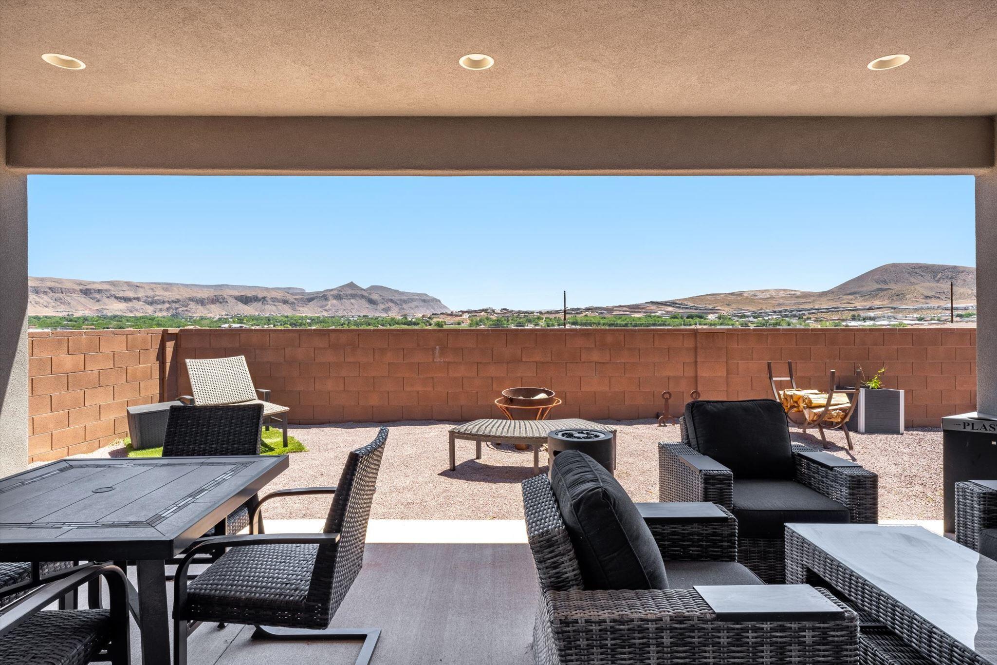 PAINTED SANDS - Residential