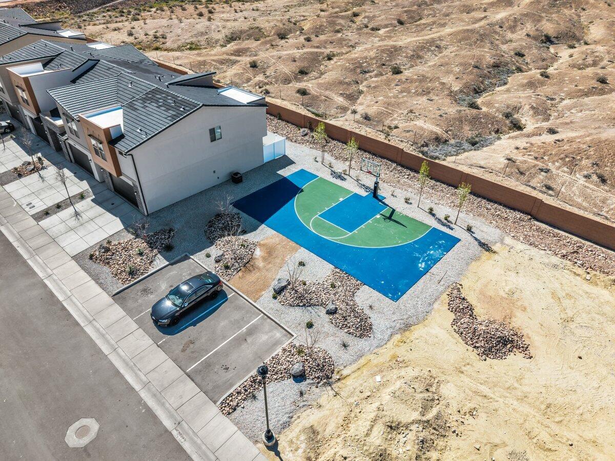 SOUTH DESERT TH - Residential