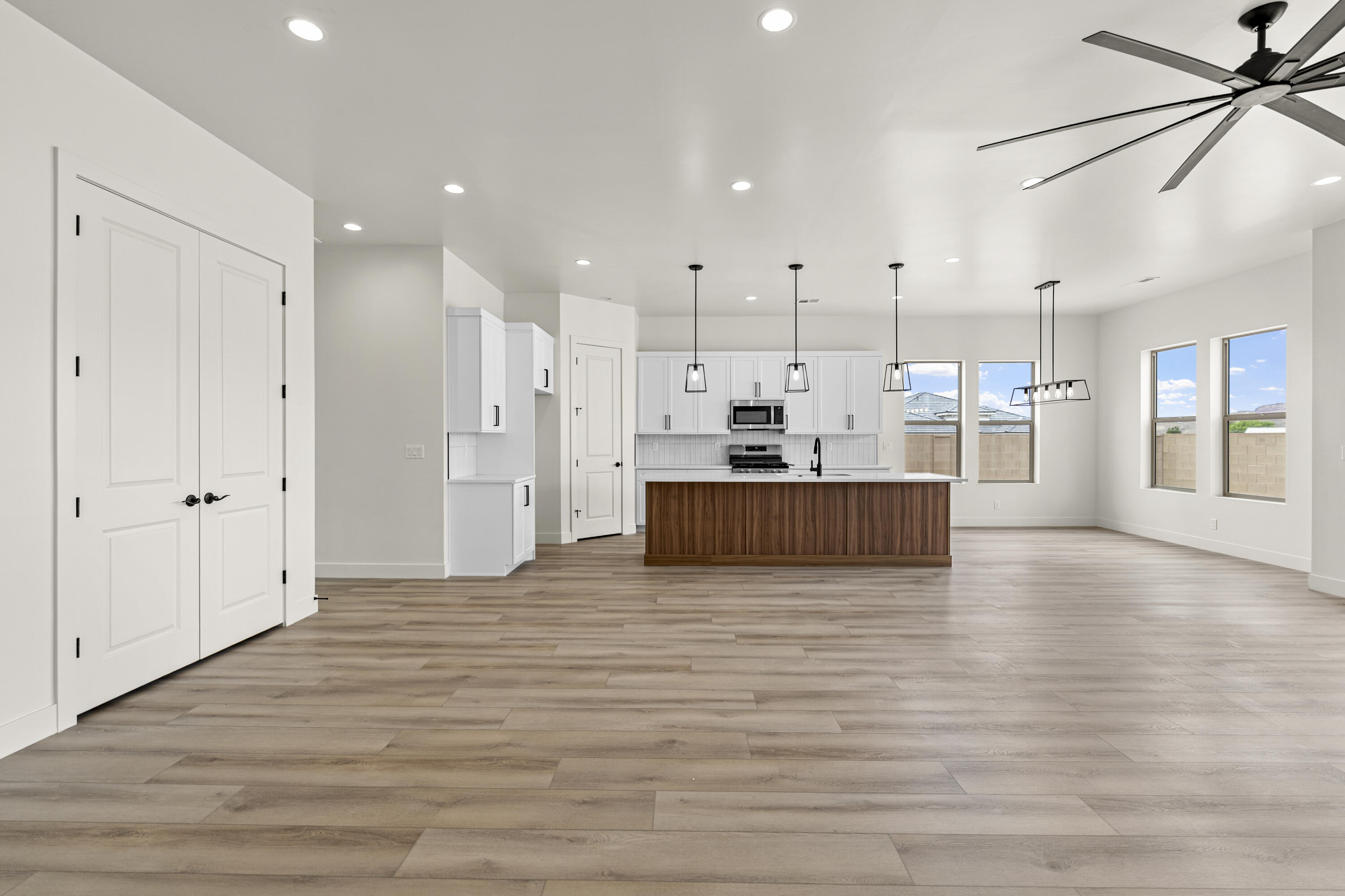 SANDS COVE - Residential