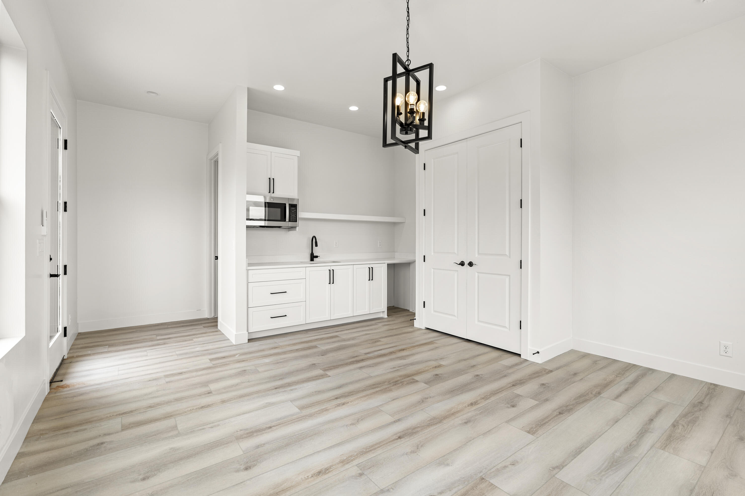 SANDS COVE - Residential