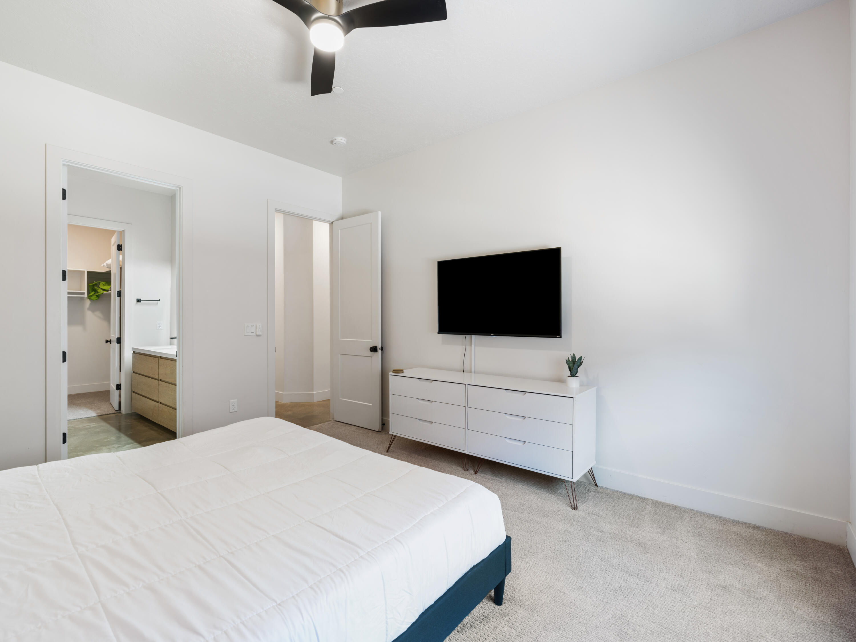 RETREAT AT SAND HOLLOW RESORT - Residential