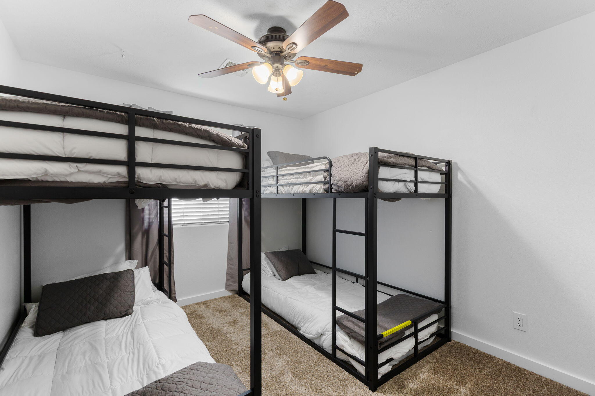 SPRING HILL ESTATES - Residential