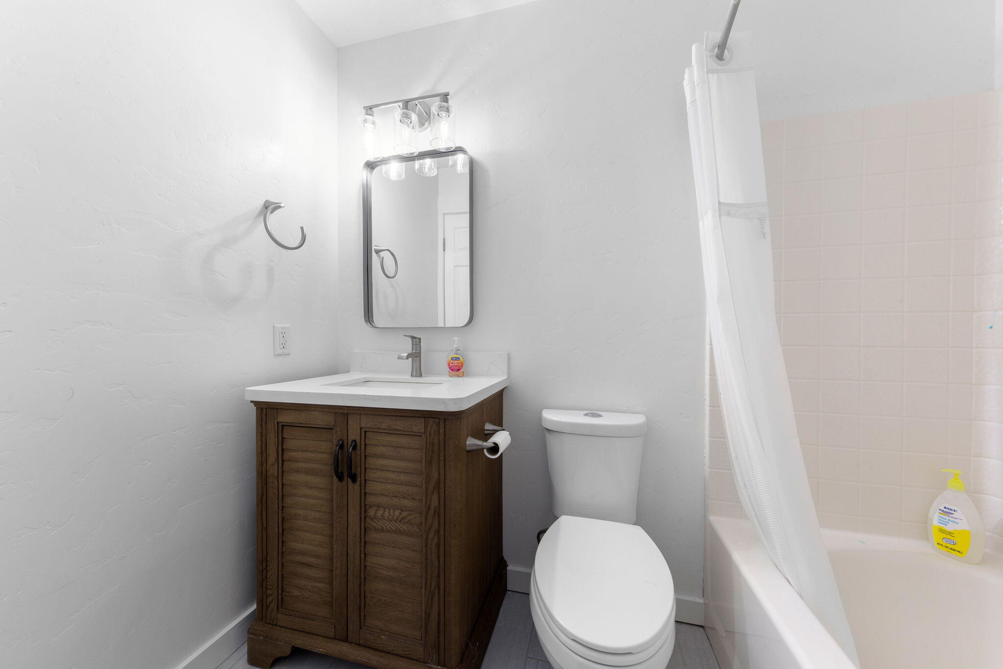 SPRING HILL ESTATES - Residential