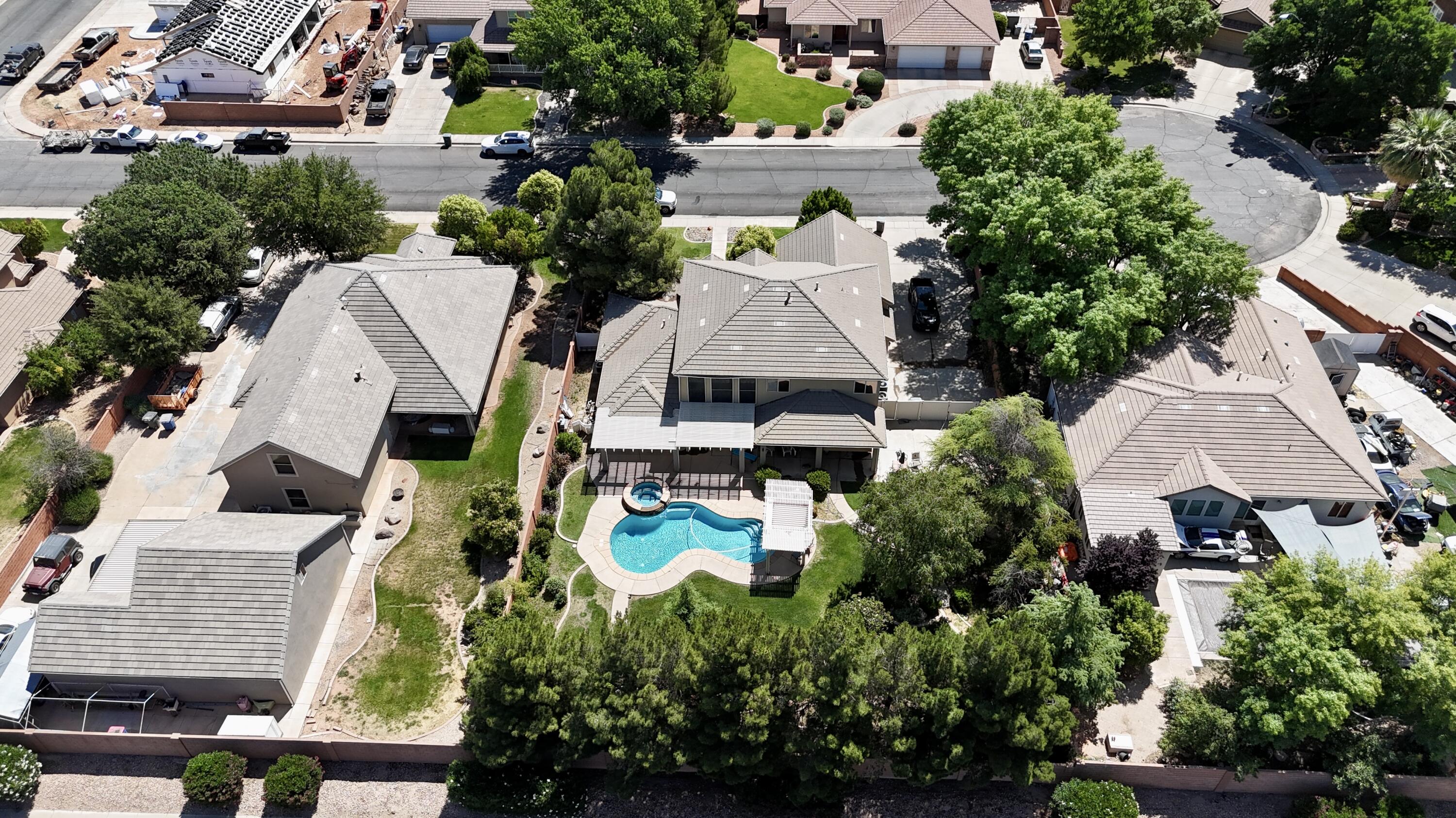 SPRING HILL ESTATES - Residential