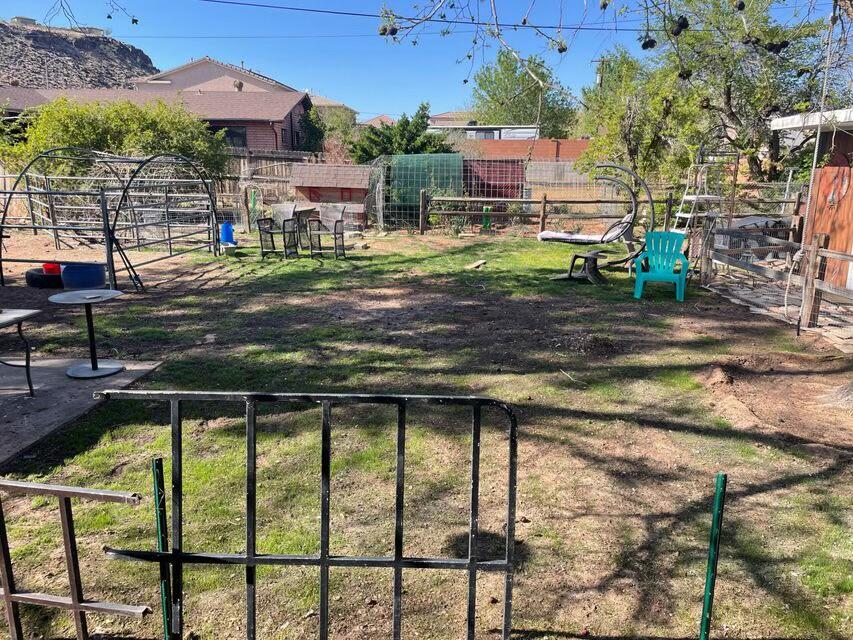 MIDDLETON TOWN - Residential
