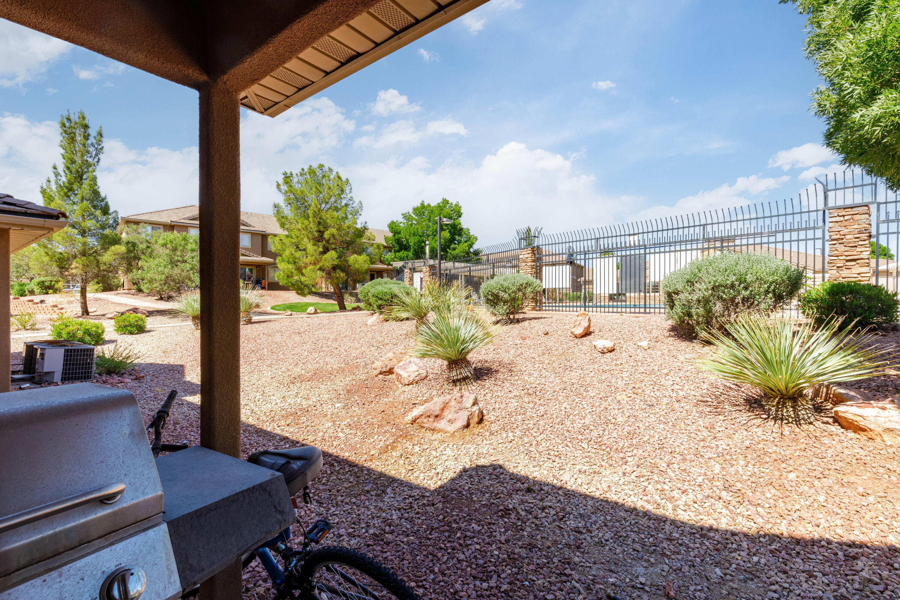 HIDDEN VALLEY TOWN HOMES - Residential