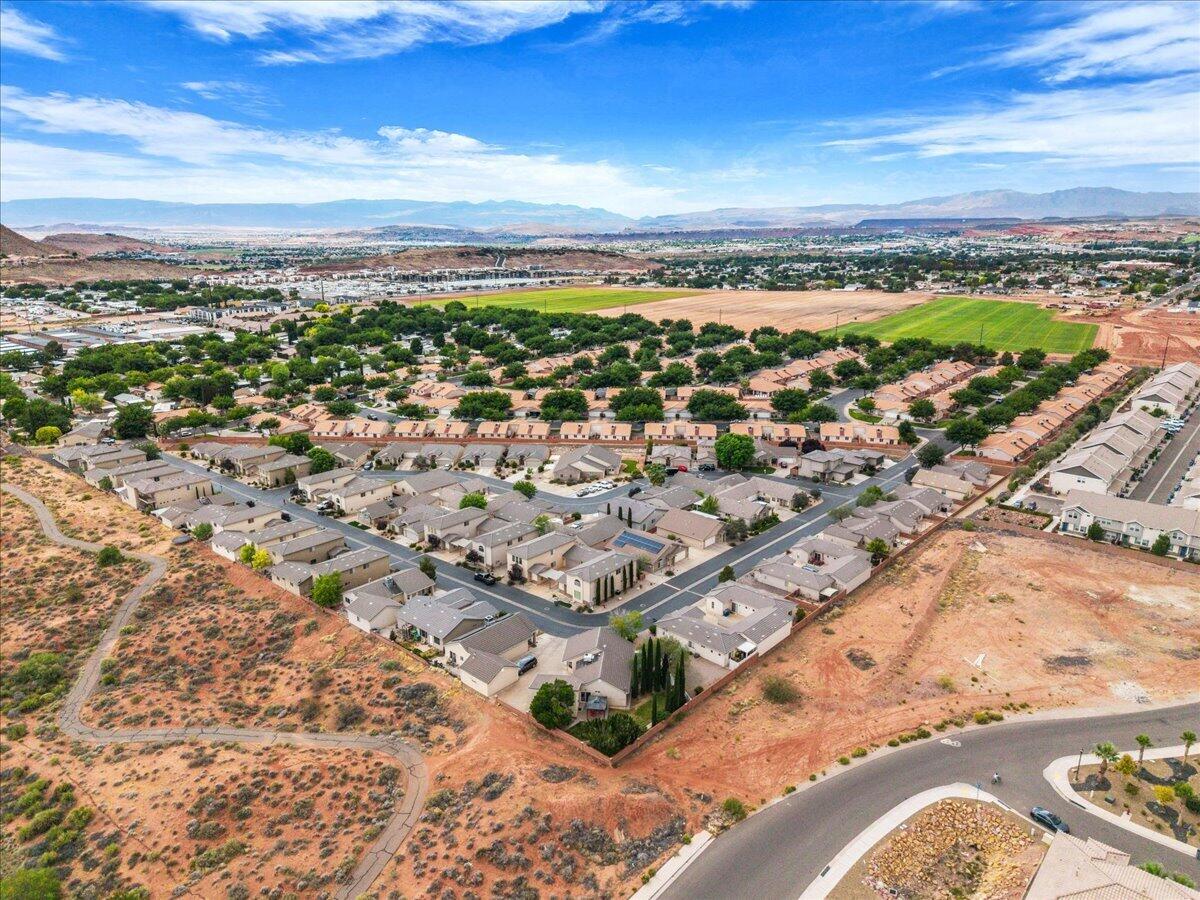 ENGLISH OAKS ESTATES - Residential