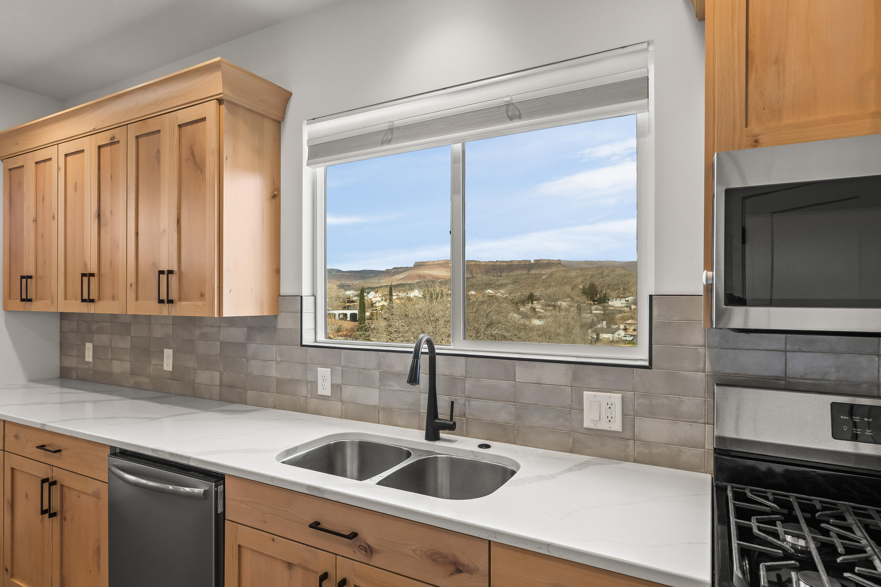 GREEN ACRES NORTH VIEW - Residential