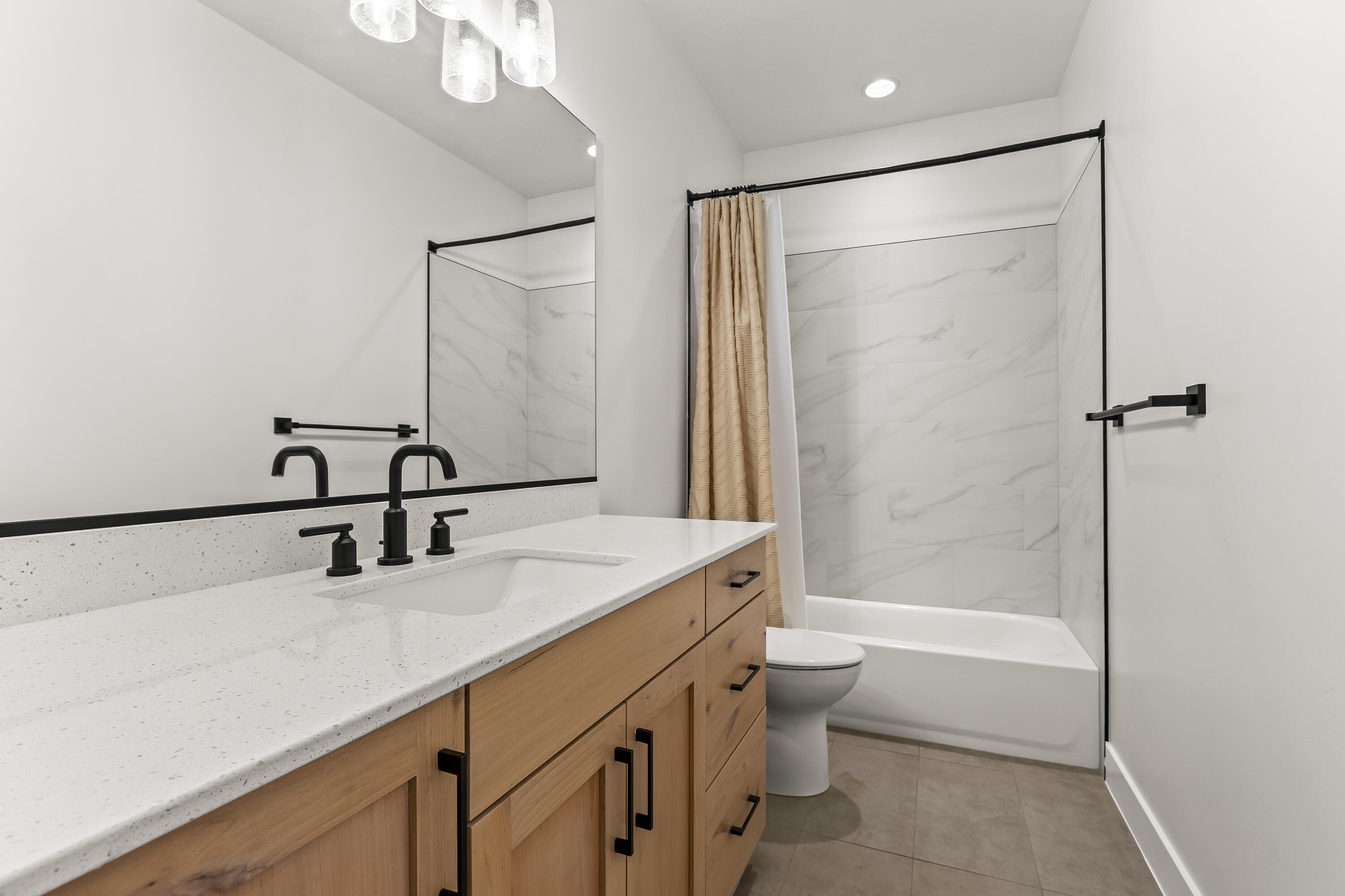 GREEN ACRES NORTH VIEW - Residential