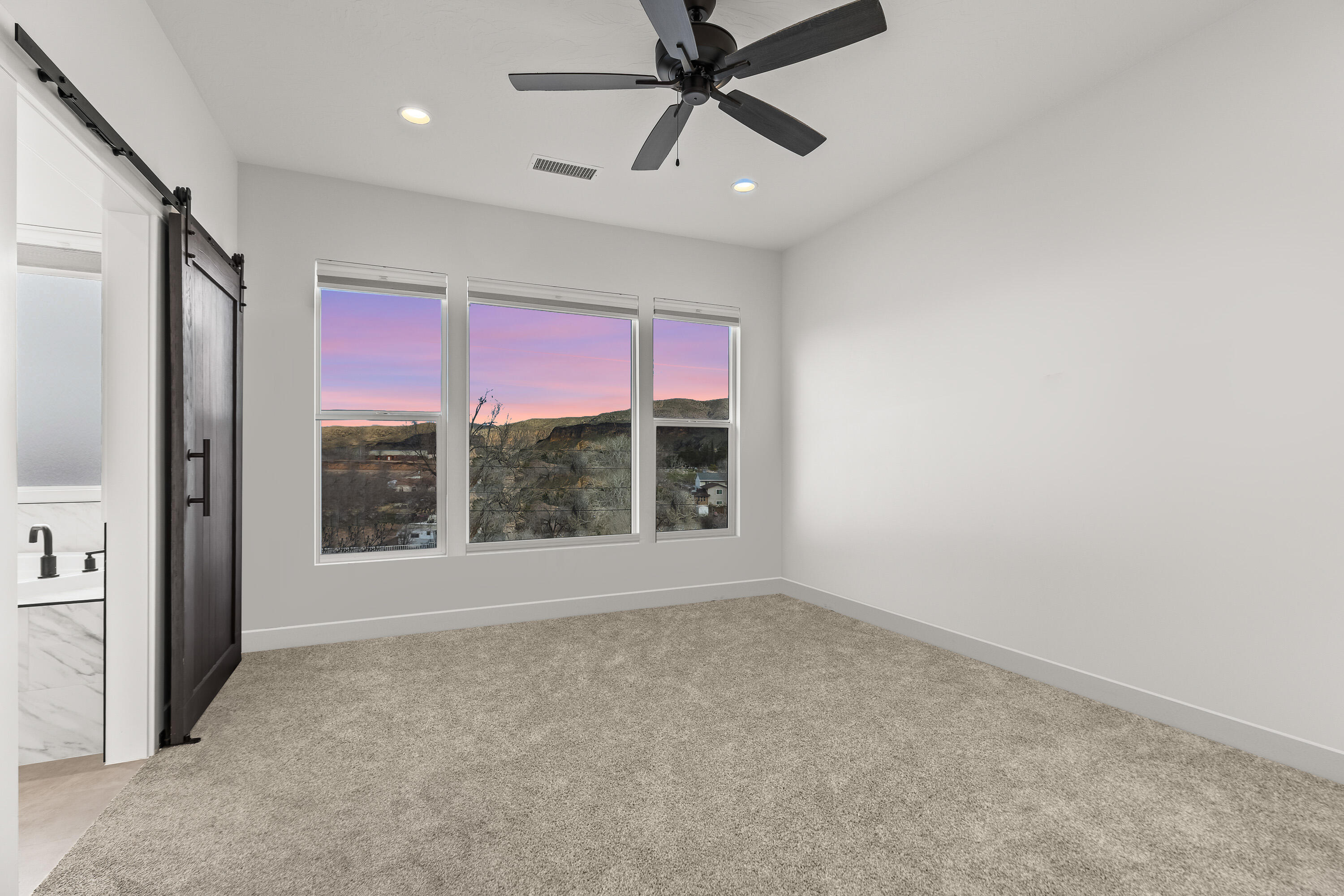 GREEN ACRES NORTH VIEW - Residential