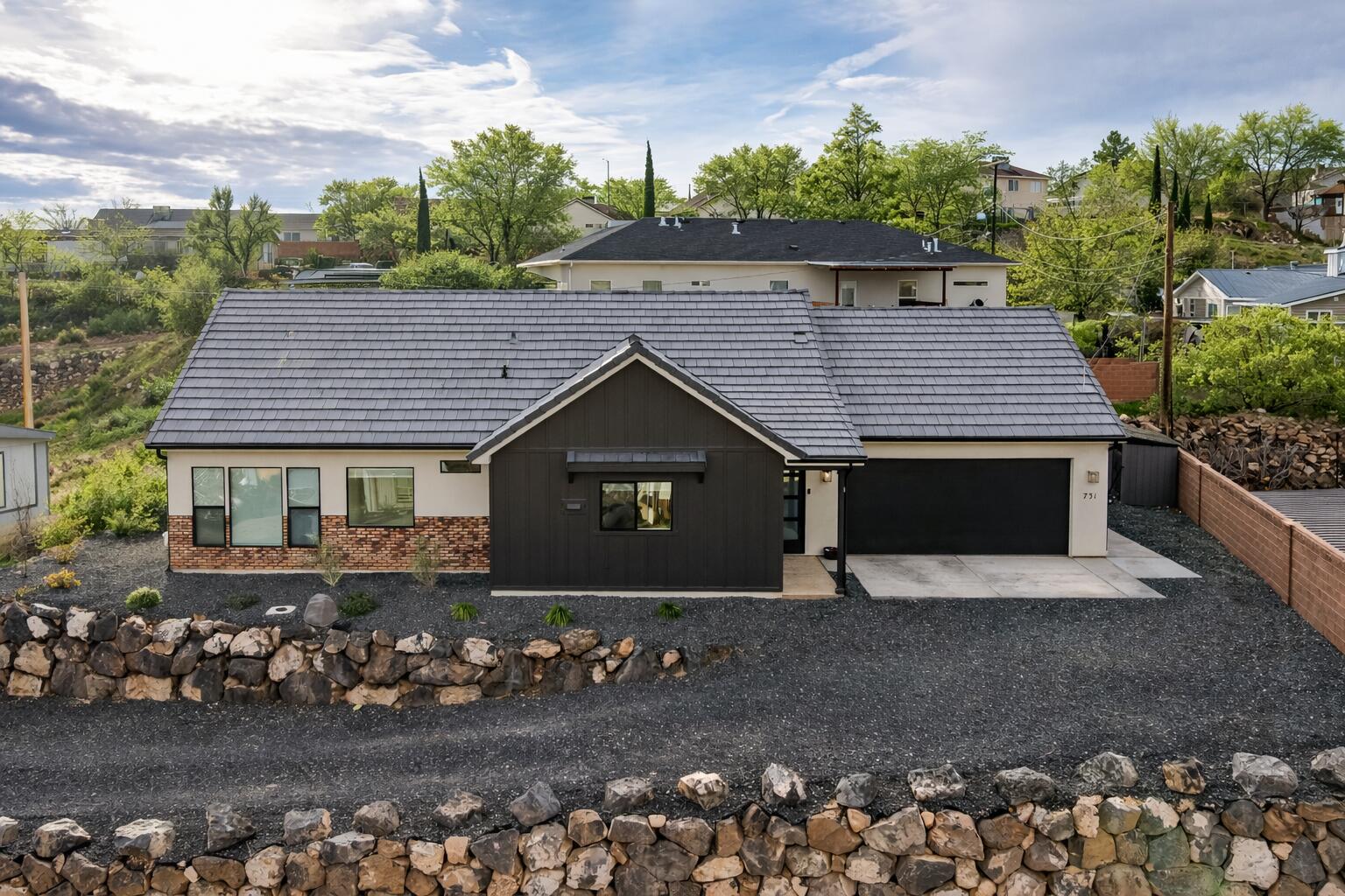GREEN ACRES NORTH VIEW - Residential