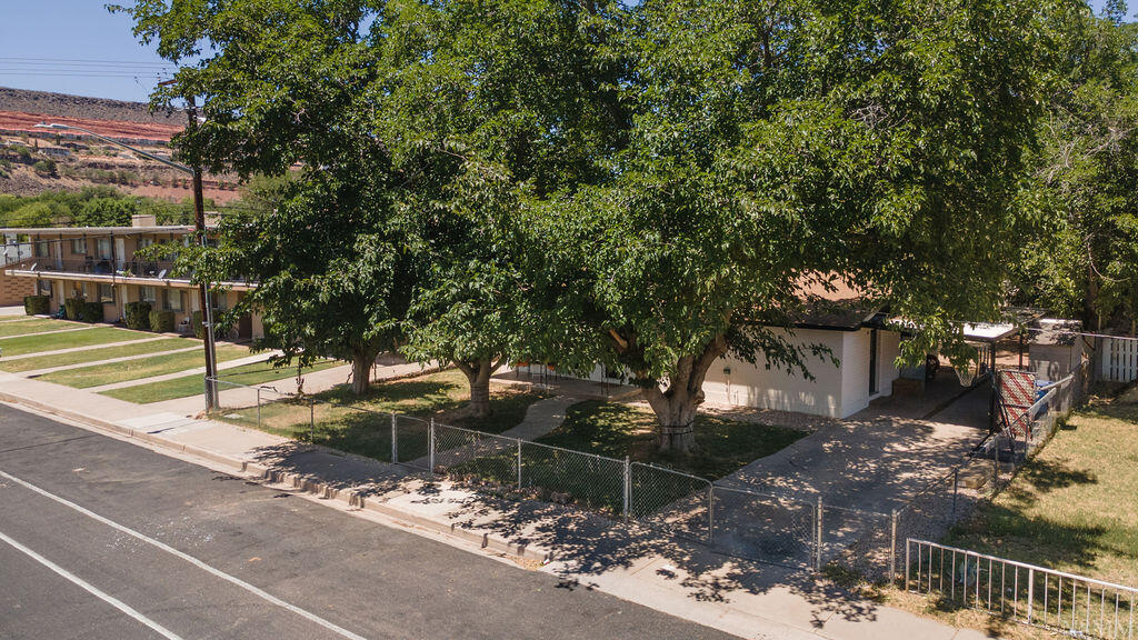 ST GEORGE TOWNSITE - Residential