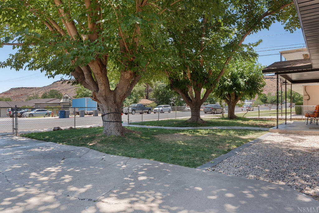 ST GEORGE TOWNSITE - Residential