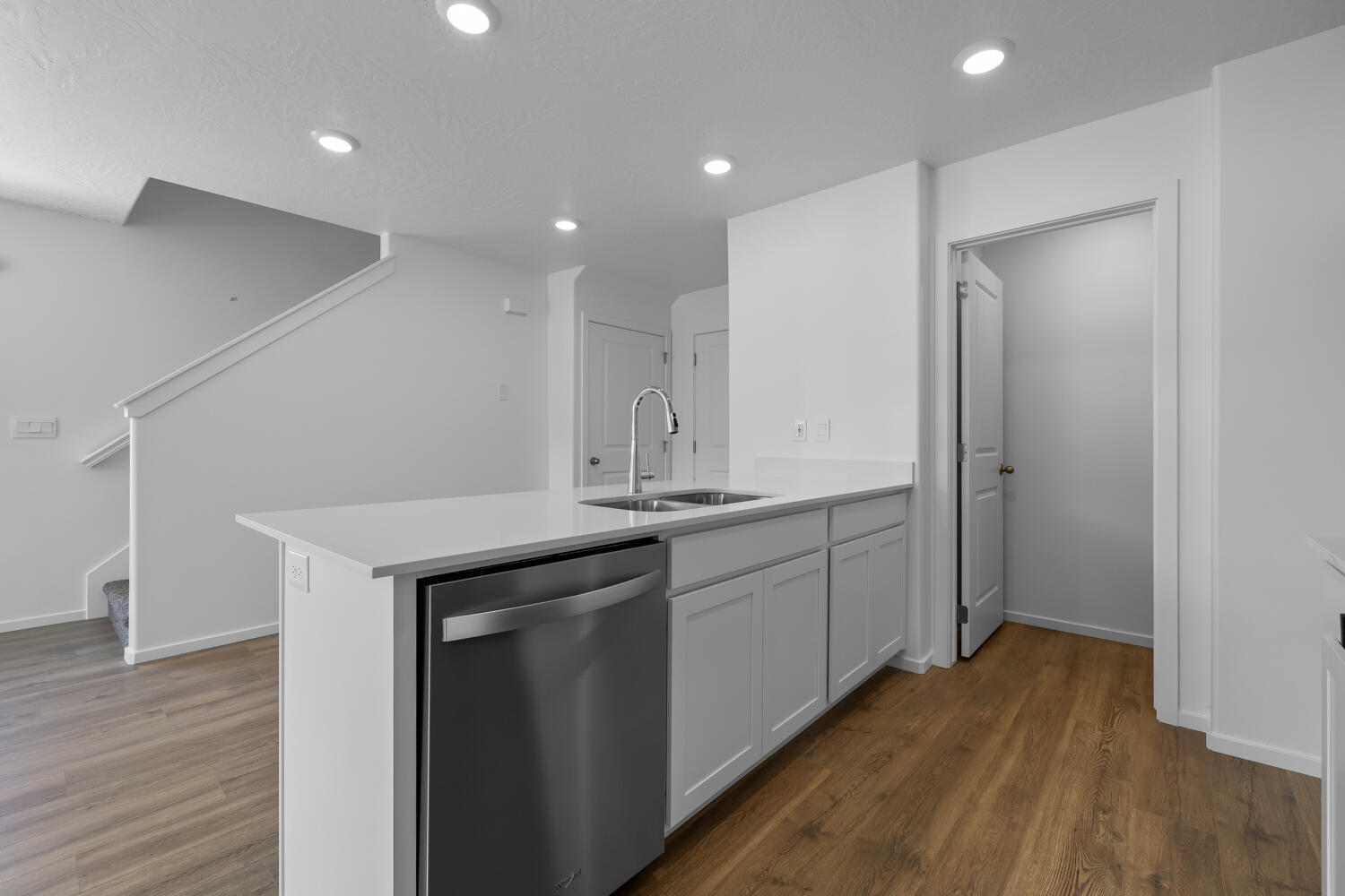 LAVENDER CANYON AT LONG VALLEY - Residential