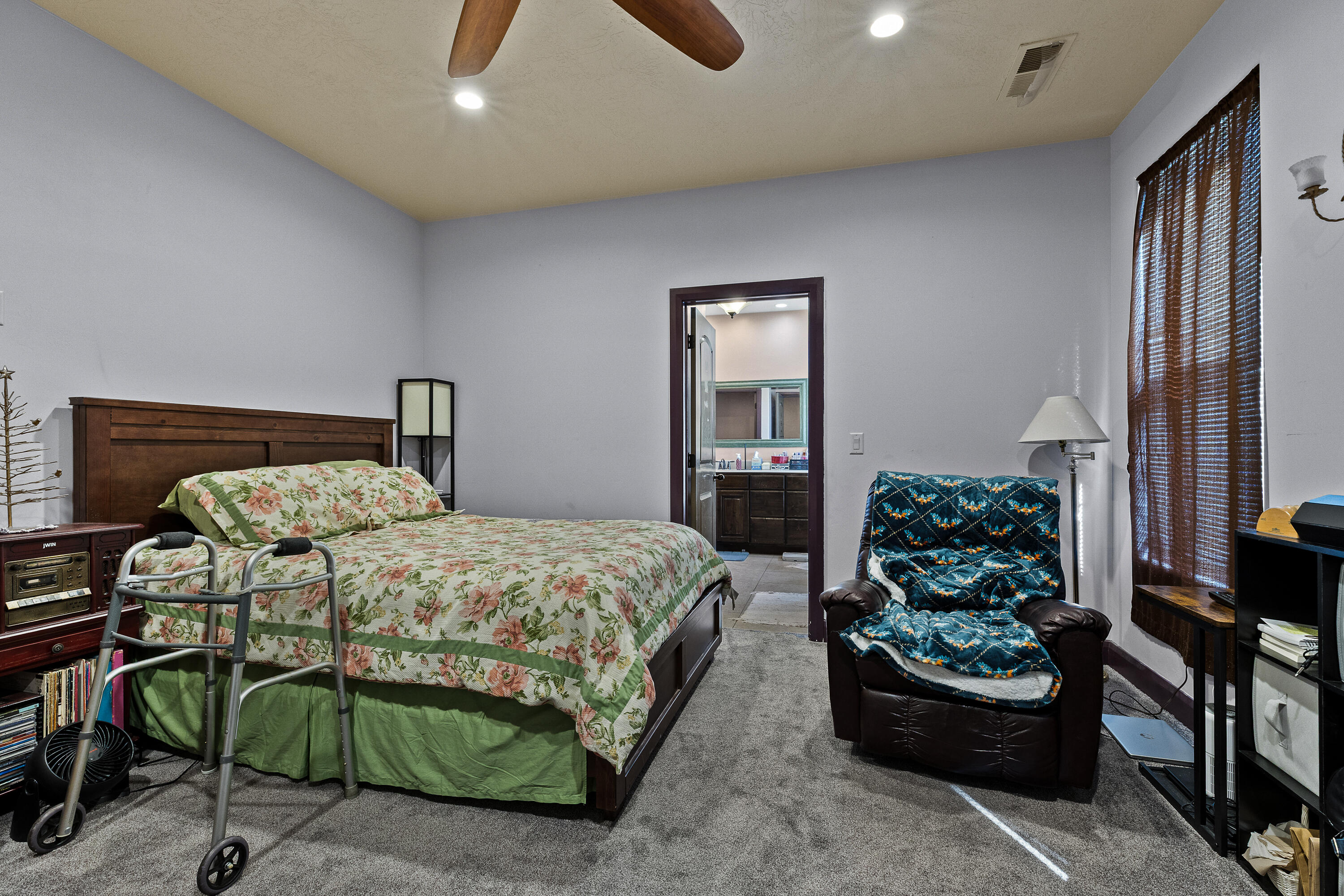 CLUFF MINOR - Residential