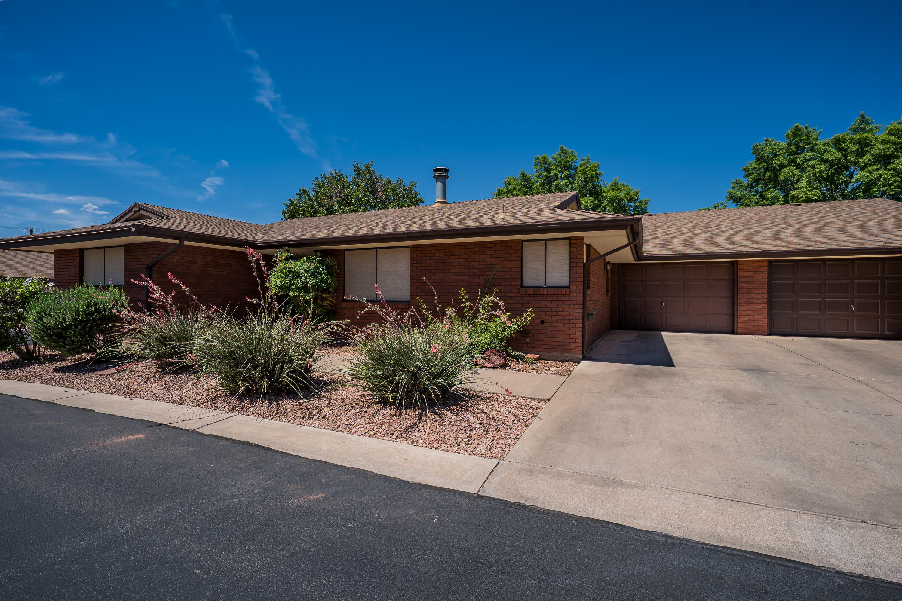 ST GEORGE SNOW PK TOWNHOMES - Residential