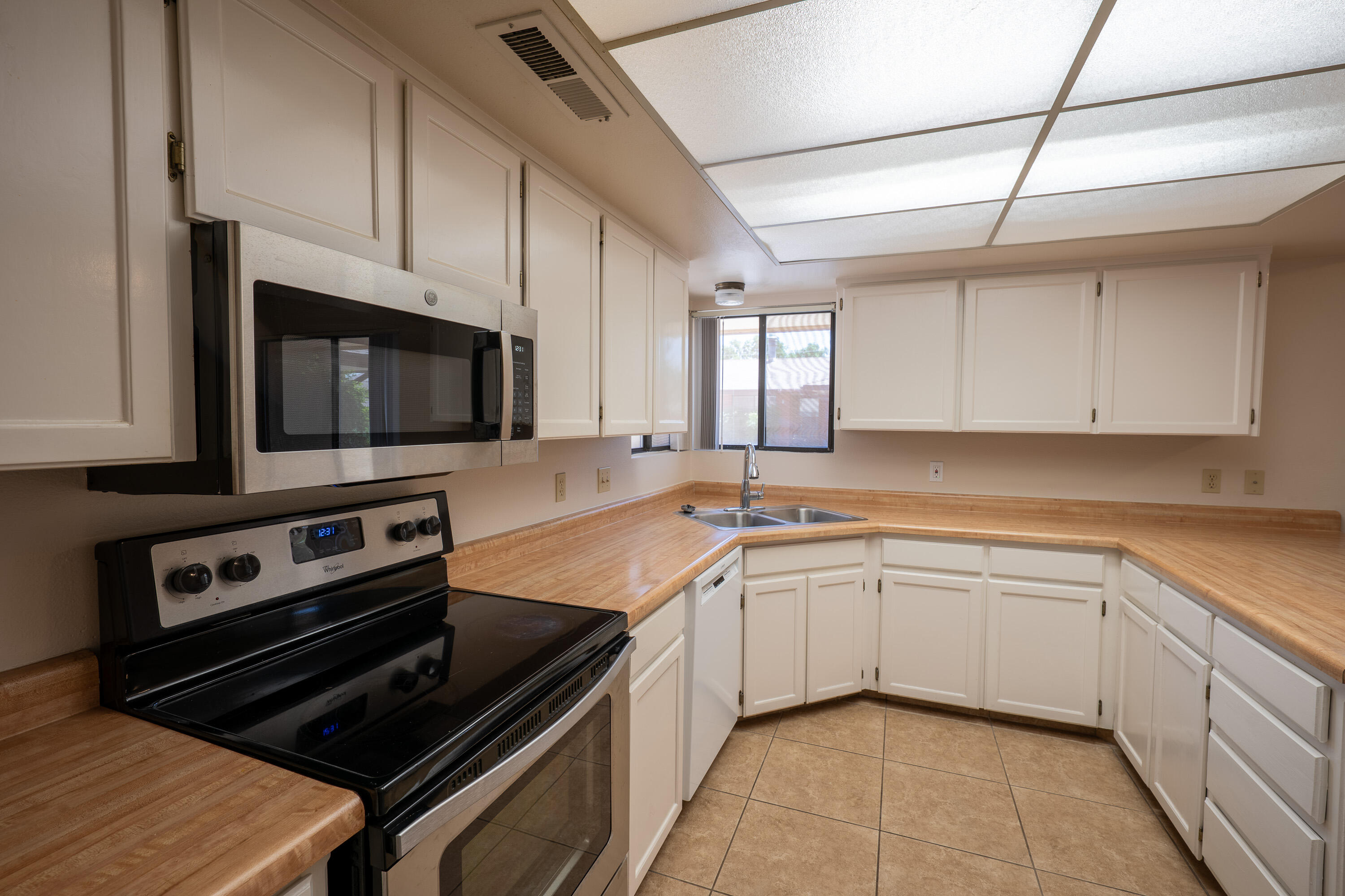 ST GEORGE SNOW PK TOWNHOMES - Residential