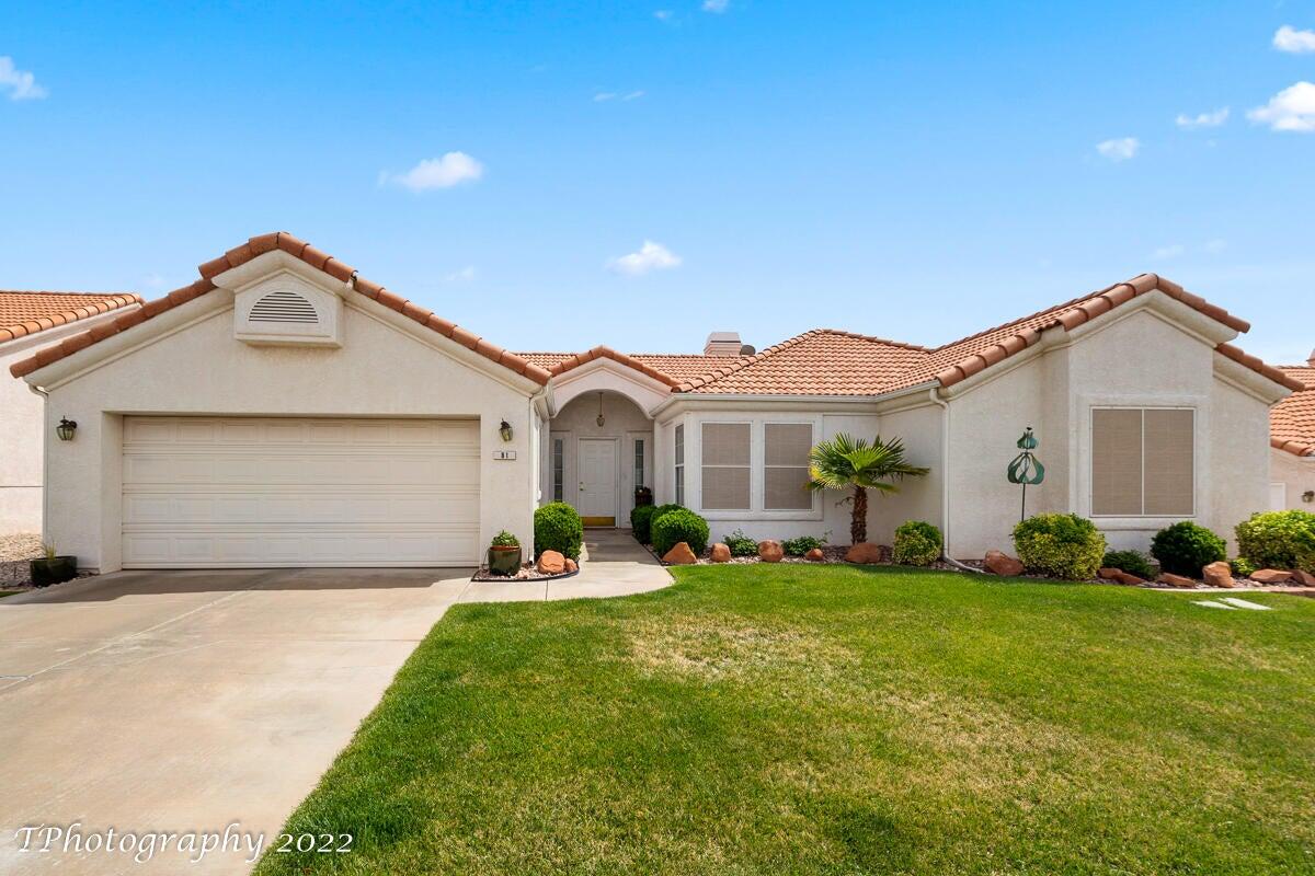 Beautiful well maintained home in the desirable 55+ community of Vista Del Sol. Oasis Living Surrounded By Palm Trees & VIEWS! Open Area For Great Room & Dining! LOTS Of Lg Pictured Windows & Natural Light! This home offers plenty of room for relaxing and or entertaining. This home features a fenced back yard, perfect for your furry friend. This is a quiet neighborhood, and bonus, it is close to Shopping, Restaurants, Doctors Offices  and much more, with down town 
St George only 6 minutes away. Seller is willing to negotiate some of the home furnishings.