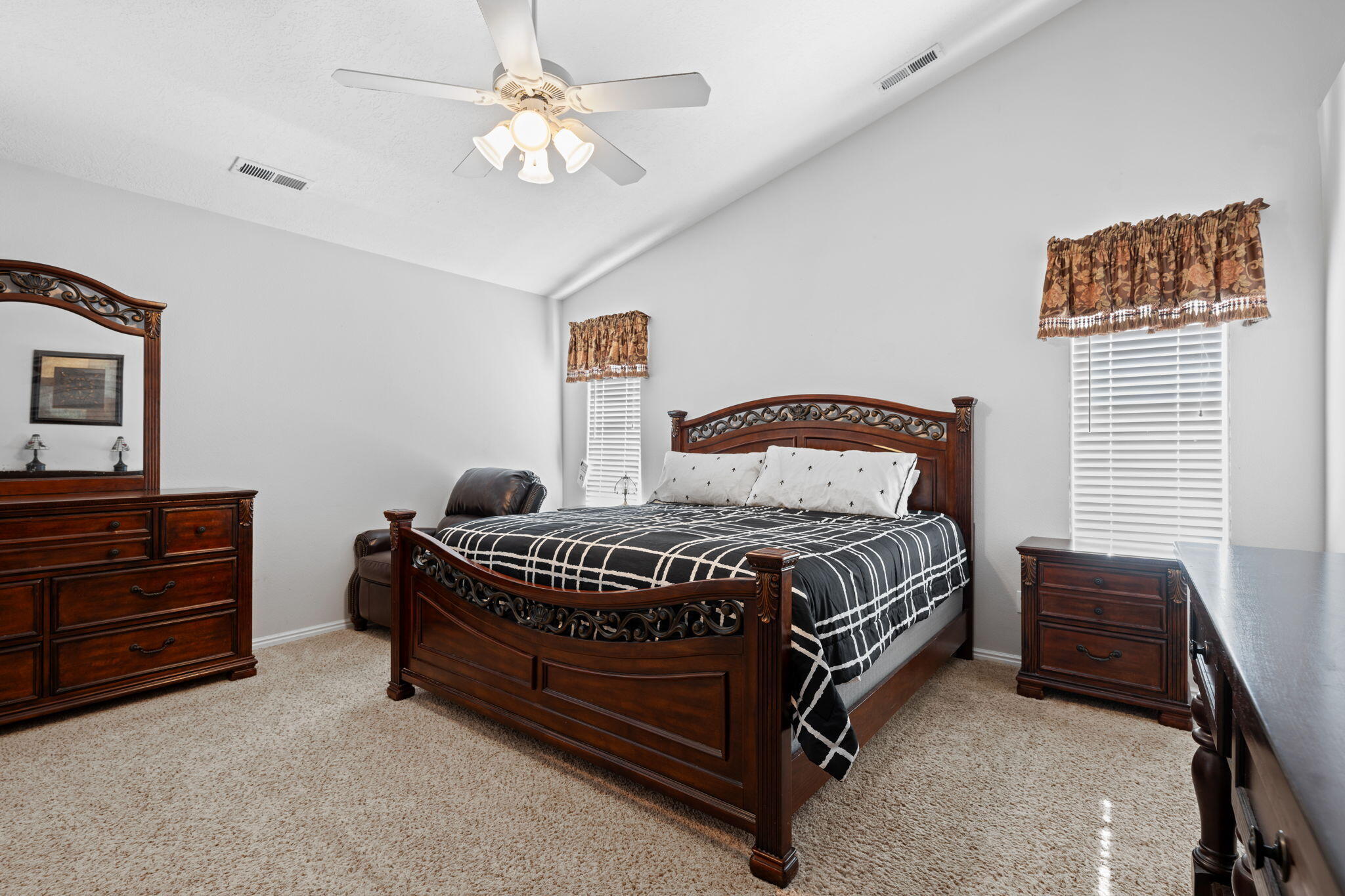 VISTA DEL SOL TOWNHOMES - Residential