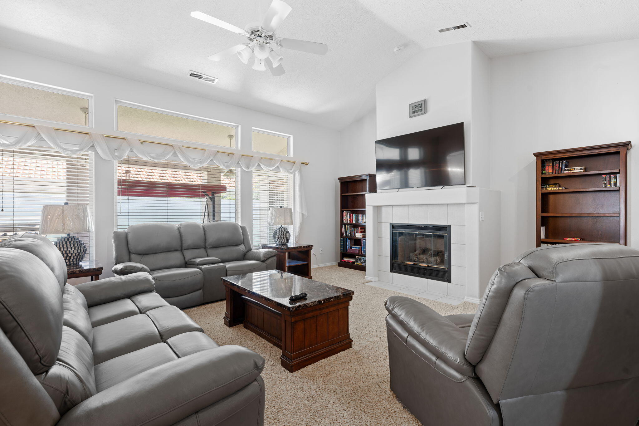 VISTA DEL SOL TOWNHOMES - Residential