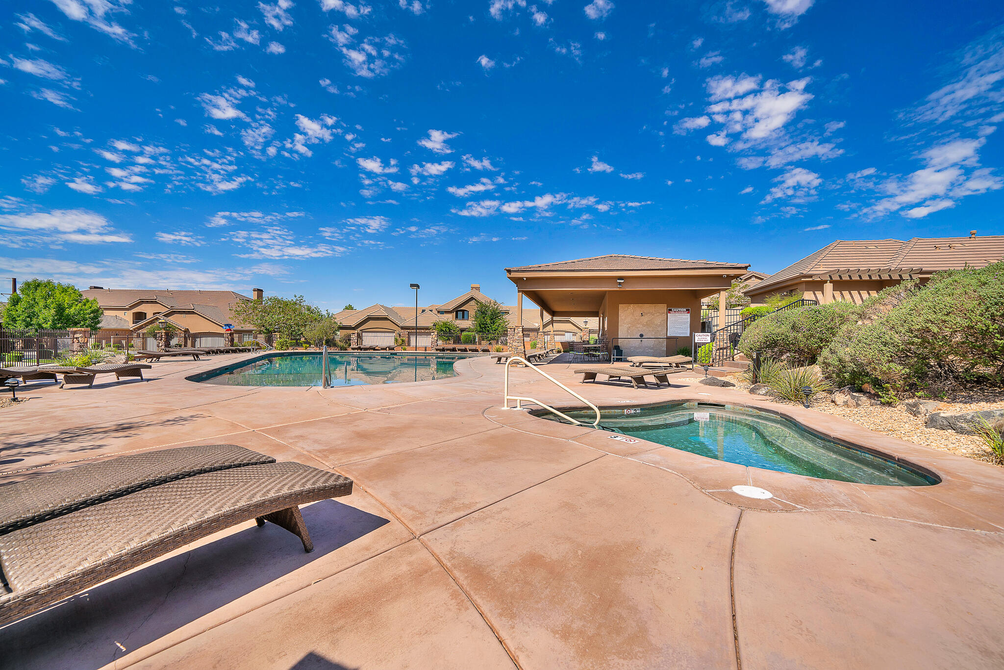 CORAL RIDGE TOWNHOMES - Residential