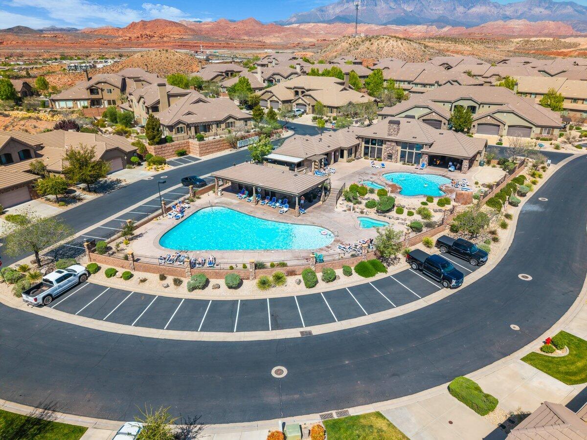 CORAL RIDGE TOWNHOMES - Residential