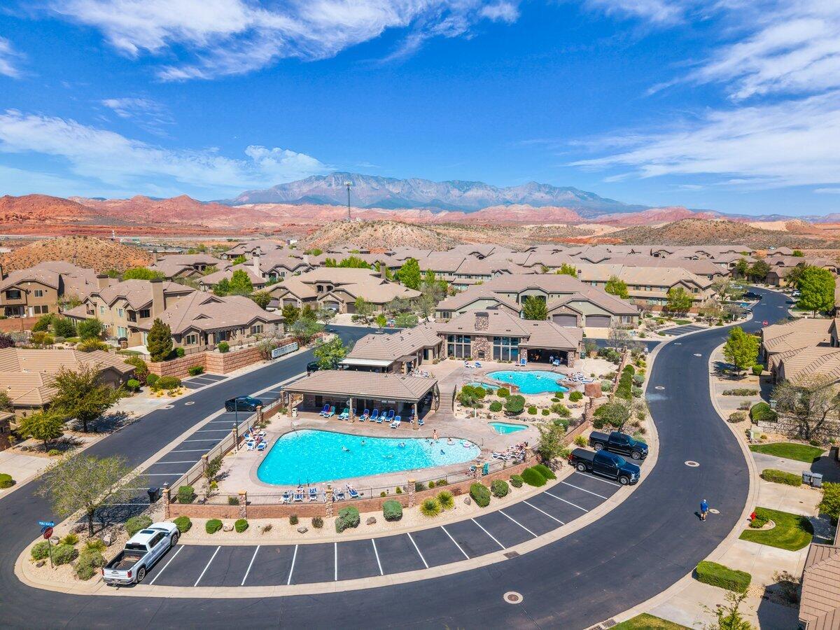 CORAL RIDGE TOWNHOMES - Residential