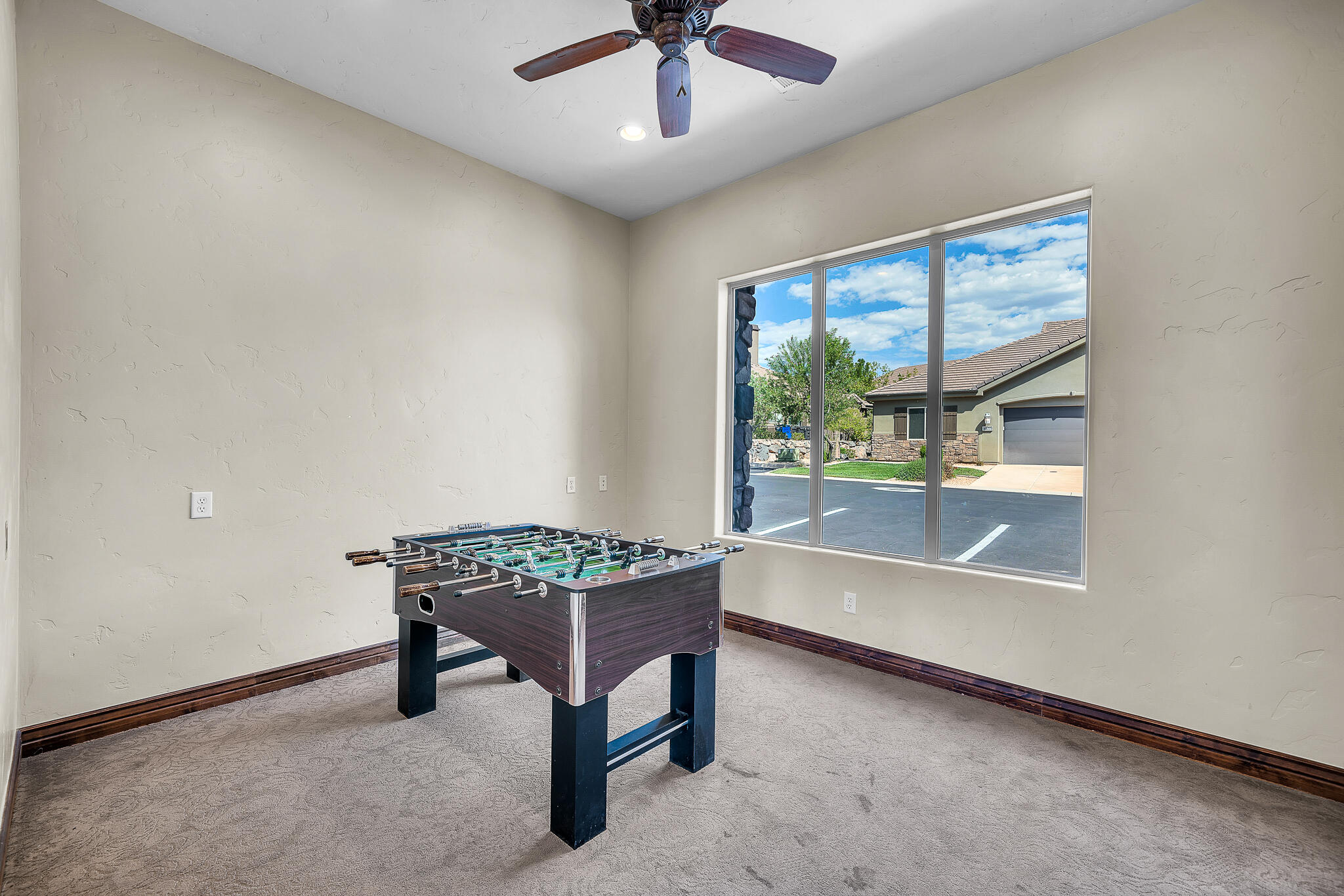 CORAL RIDGE TOWNHOMES - Residential