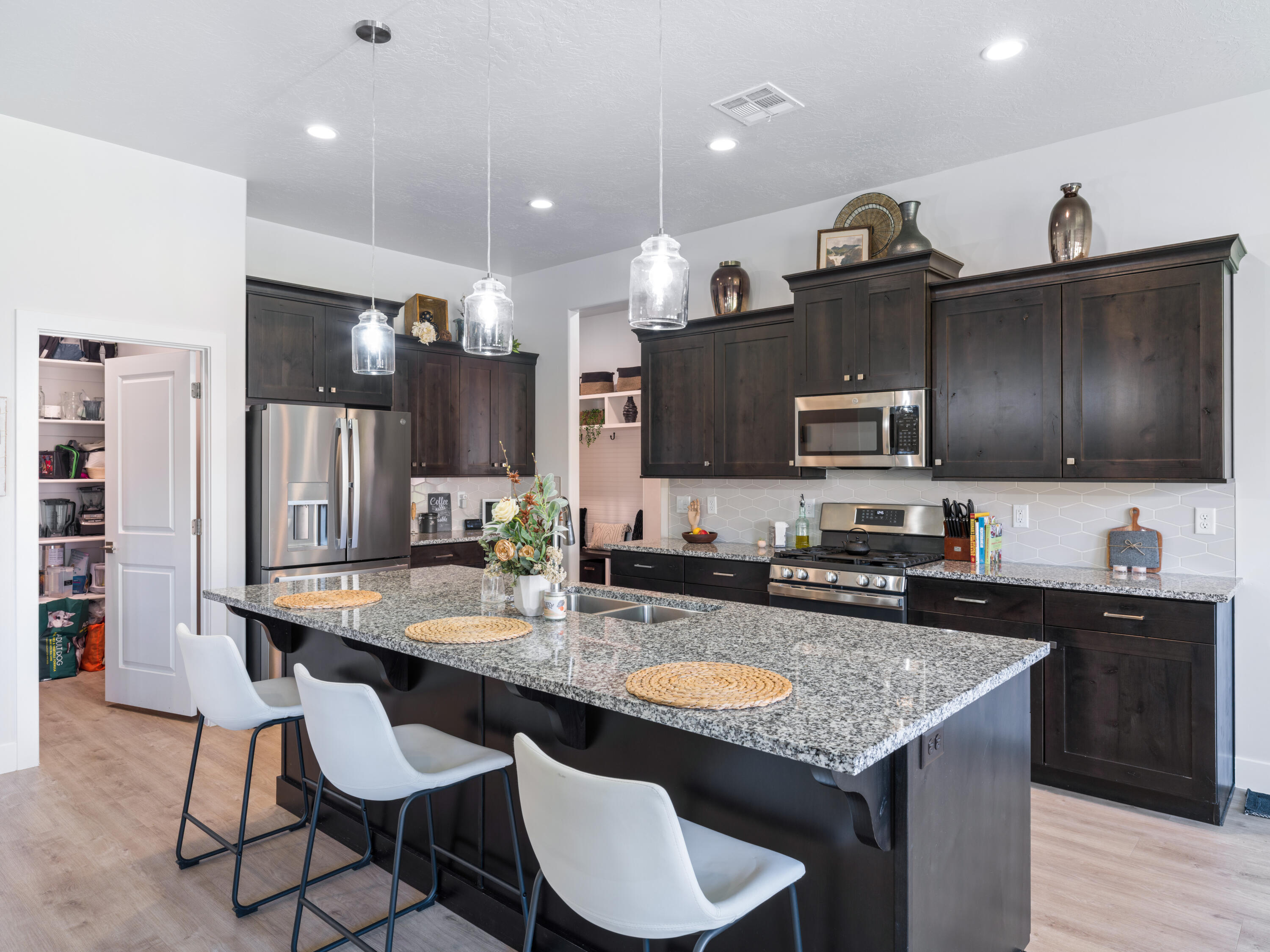 RIVERBEND AT SUNRISE VALLEY - Residential