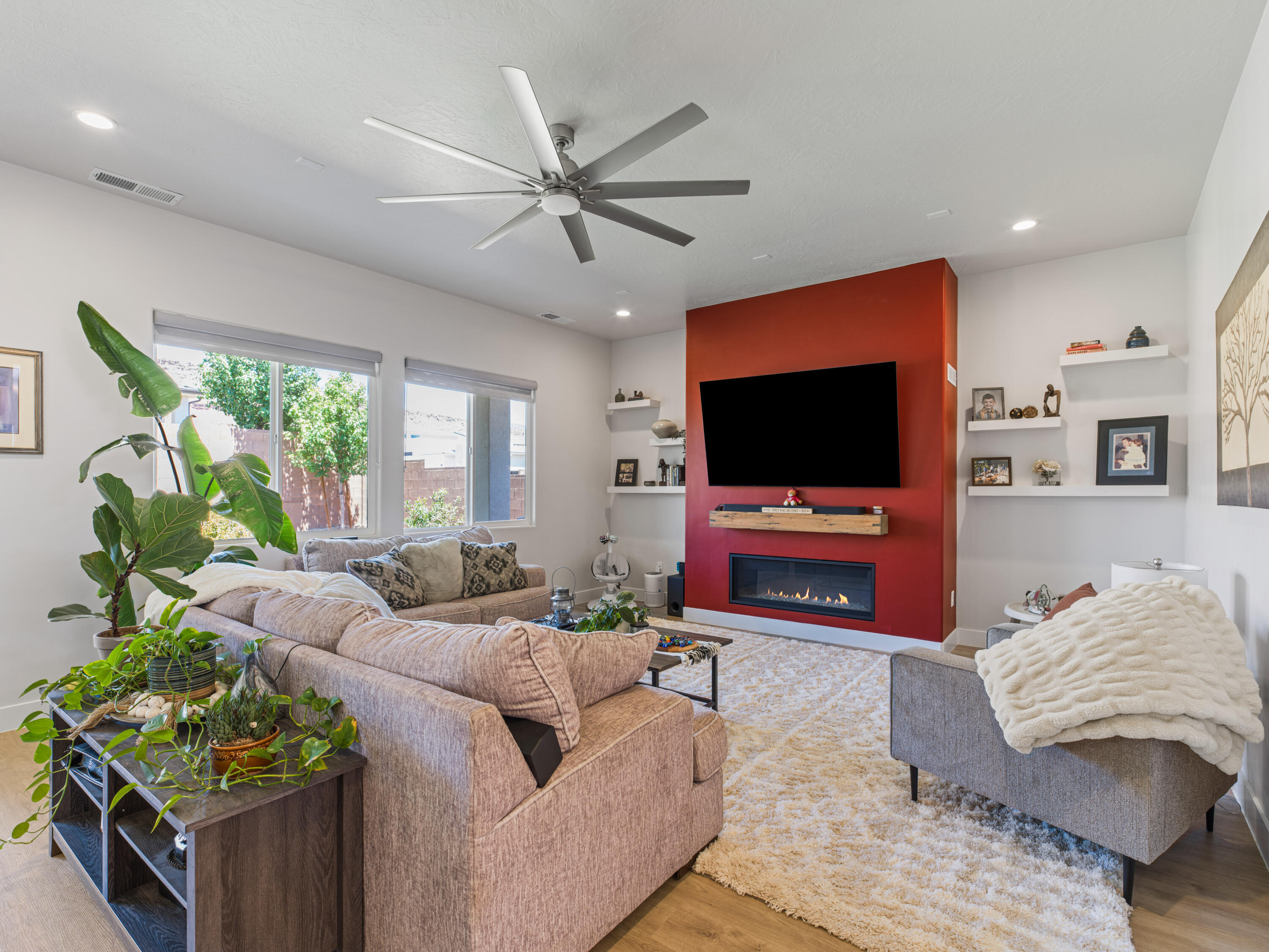 RIVERBEND AT SUNRISE VALLEY - Residential