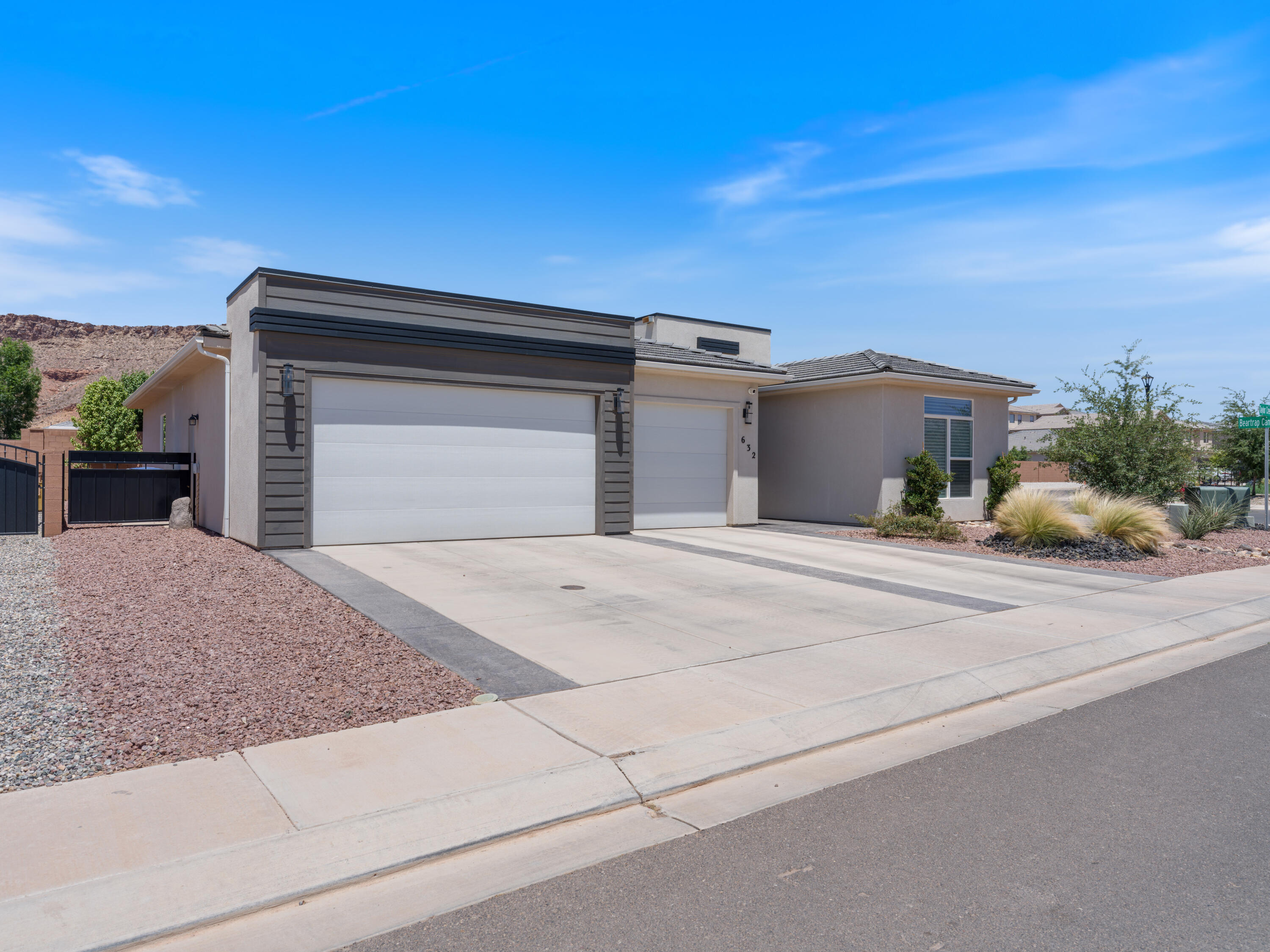 RIVERBEND AT SUNRISE VALLEY - Residential