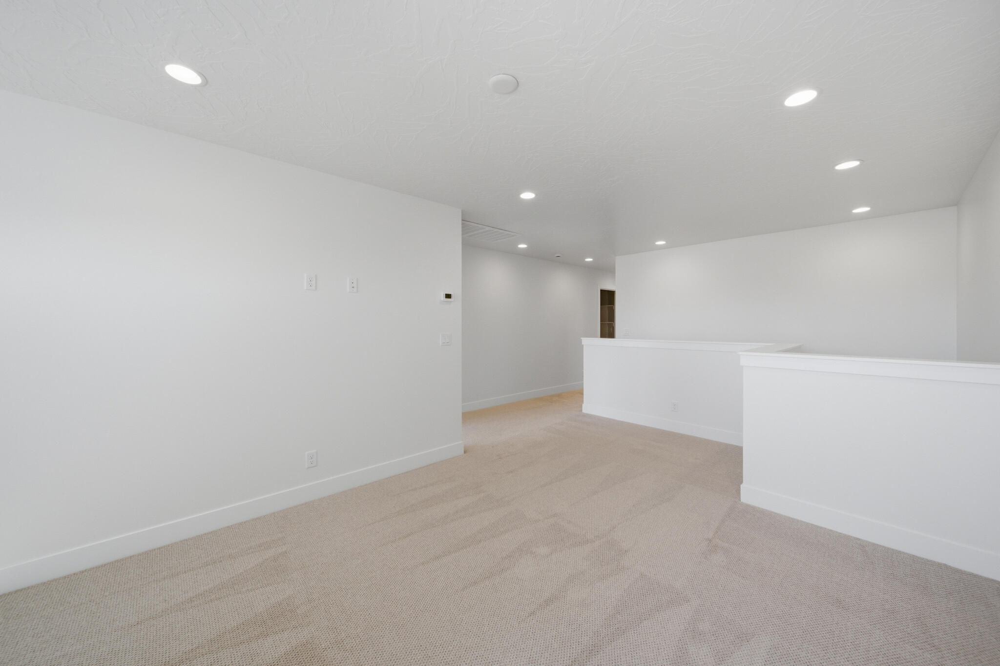 WHITE DOME TOWNHOMES - Residential
