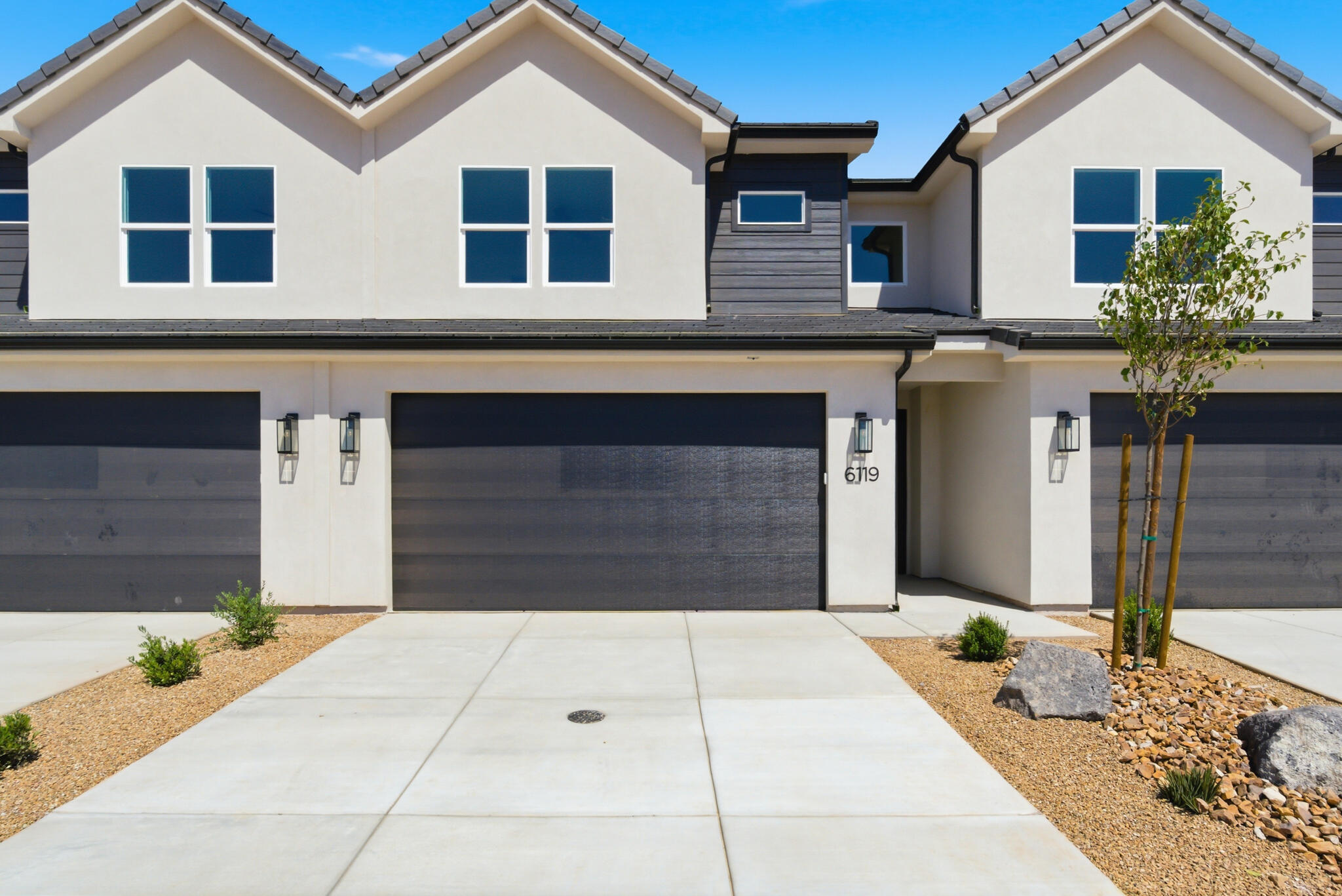 WHITE DOME TOWNHOMES - Residential