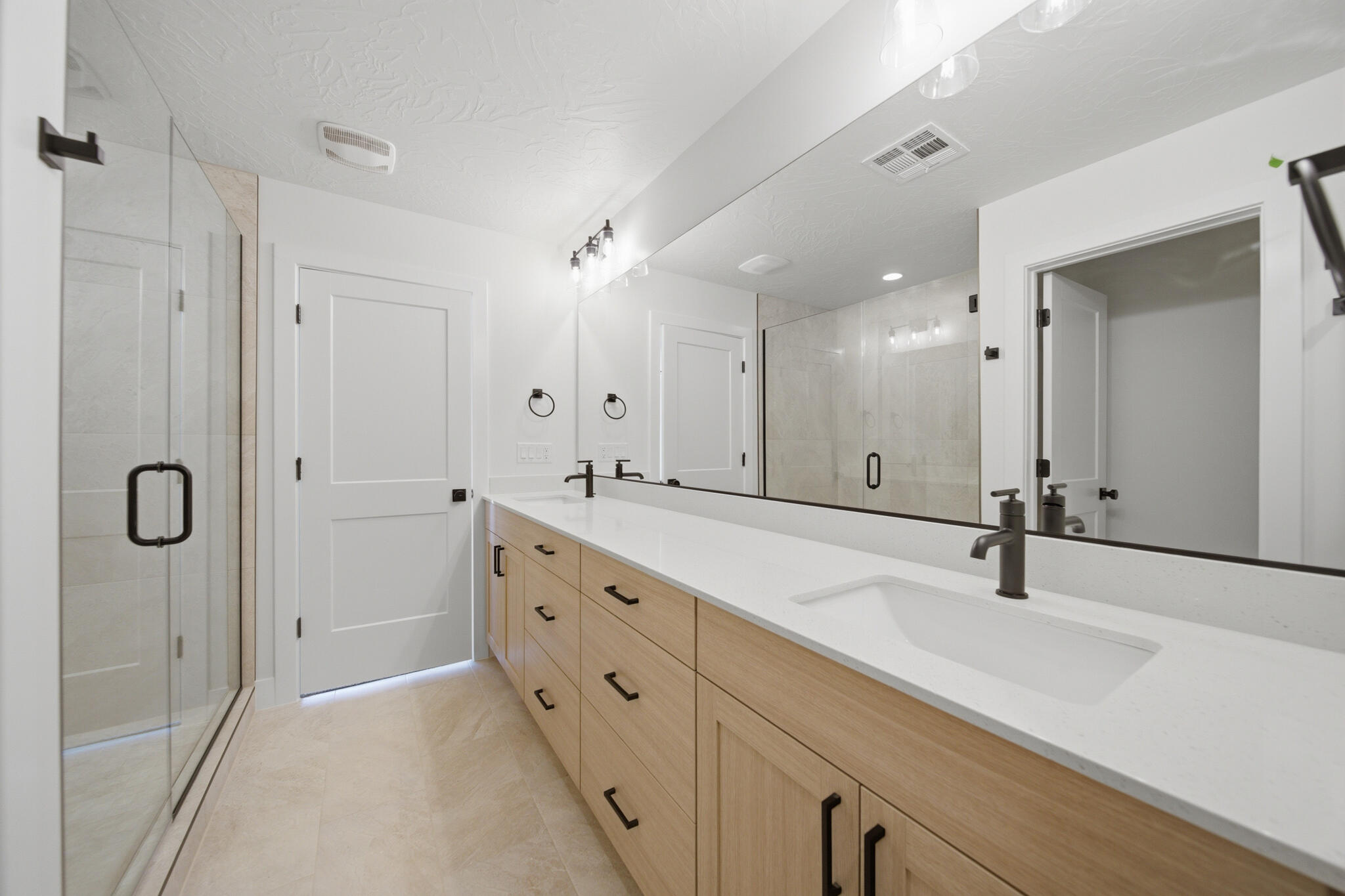 WHITE DOME TOWNHOMES - Residential