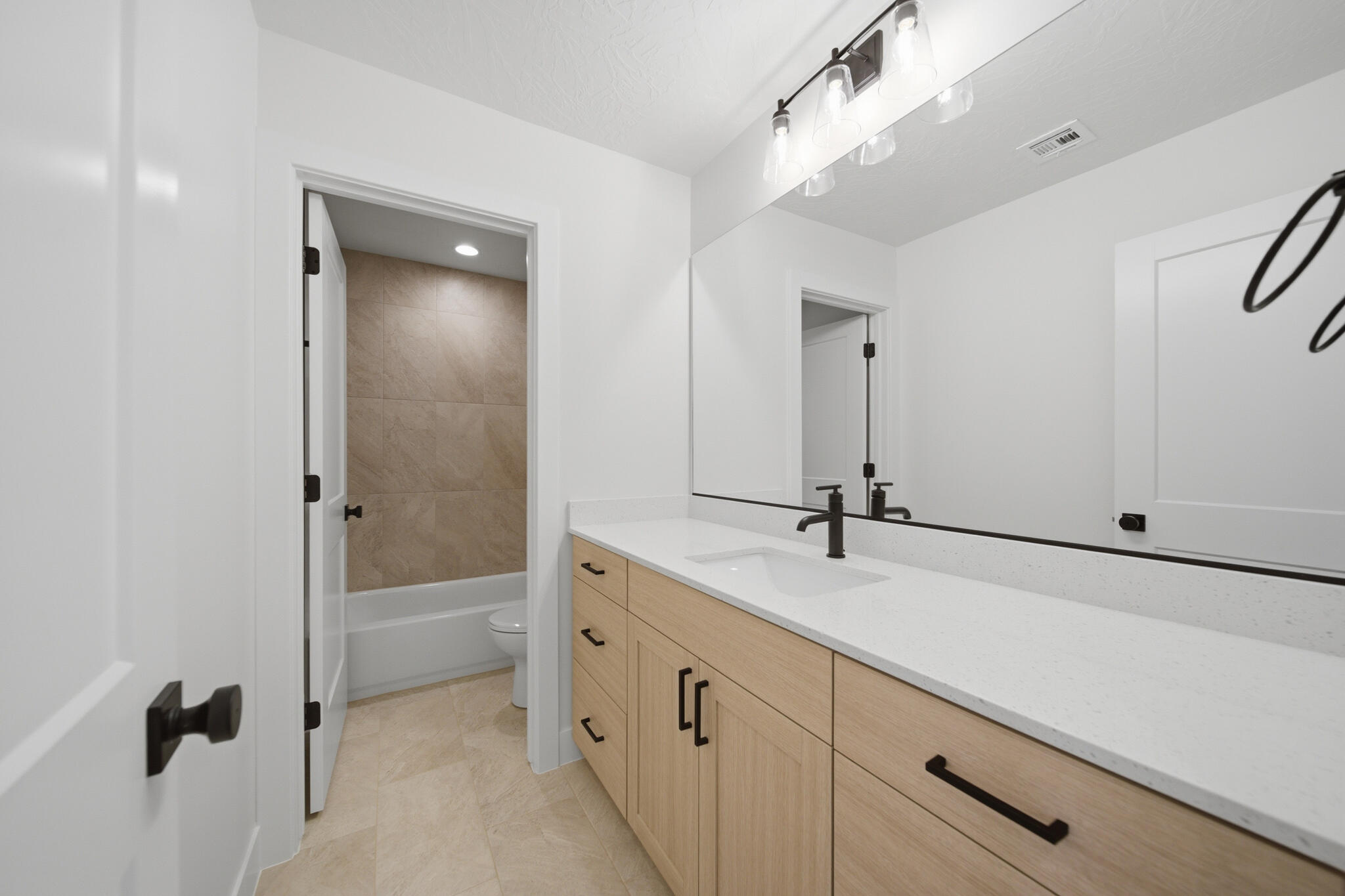 WHITE DOME TOWNHOMES - Residential
