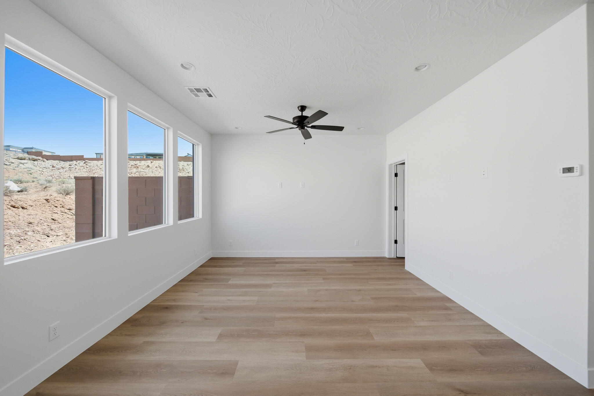 WHITE DOME TOWNHOMES - Residential