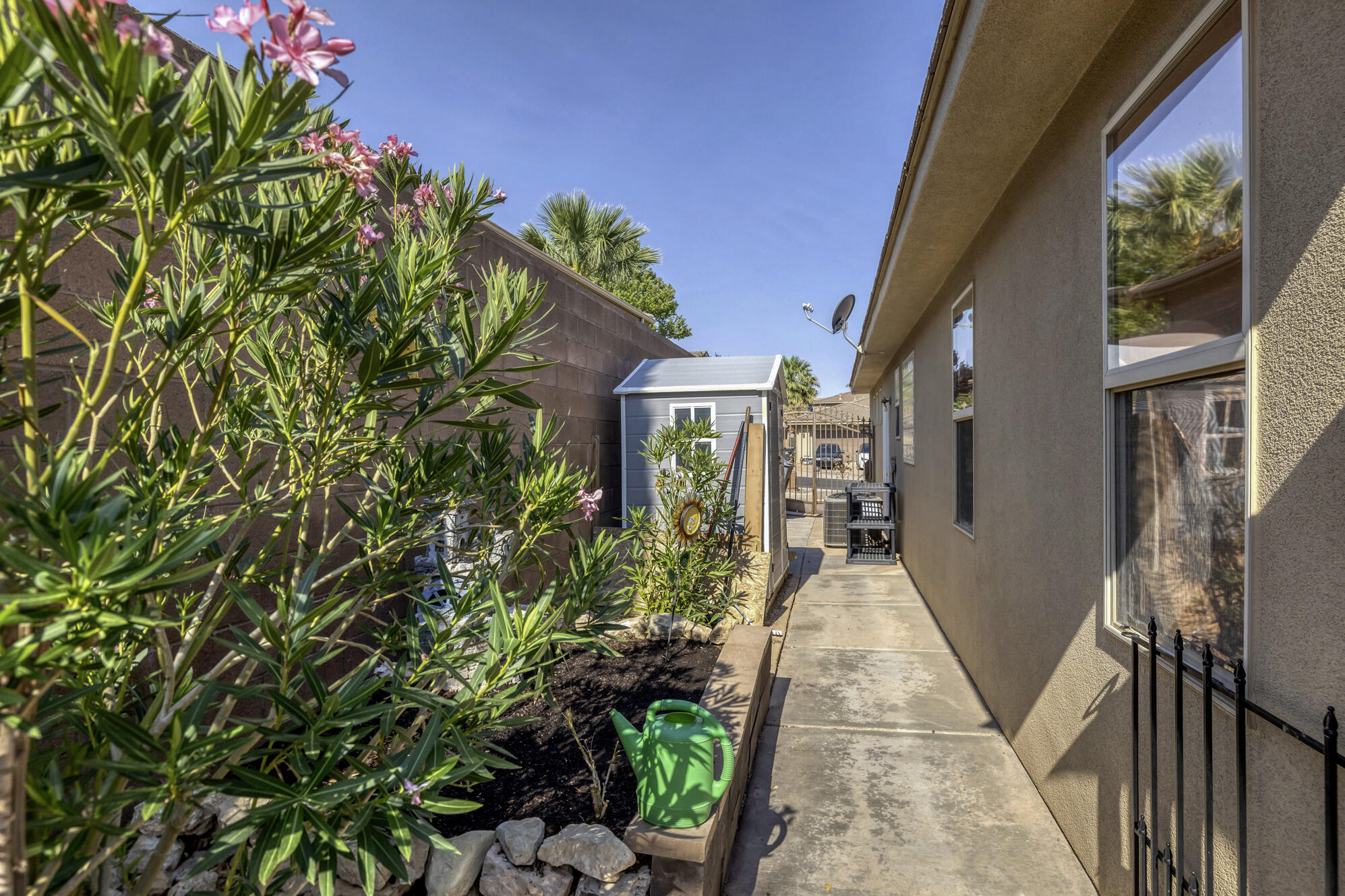DESERT HILLS - Residential