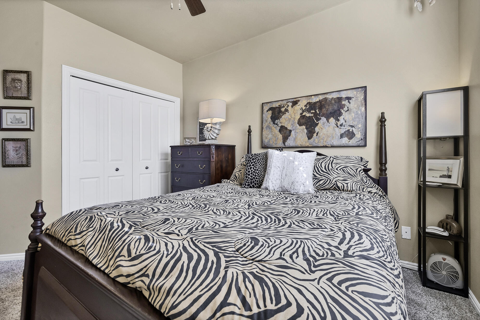 DESERT HILLS - Residential