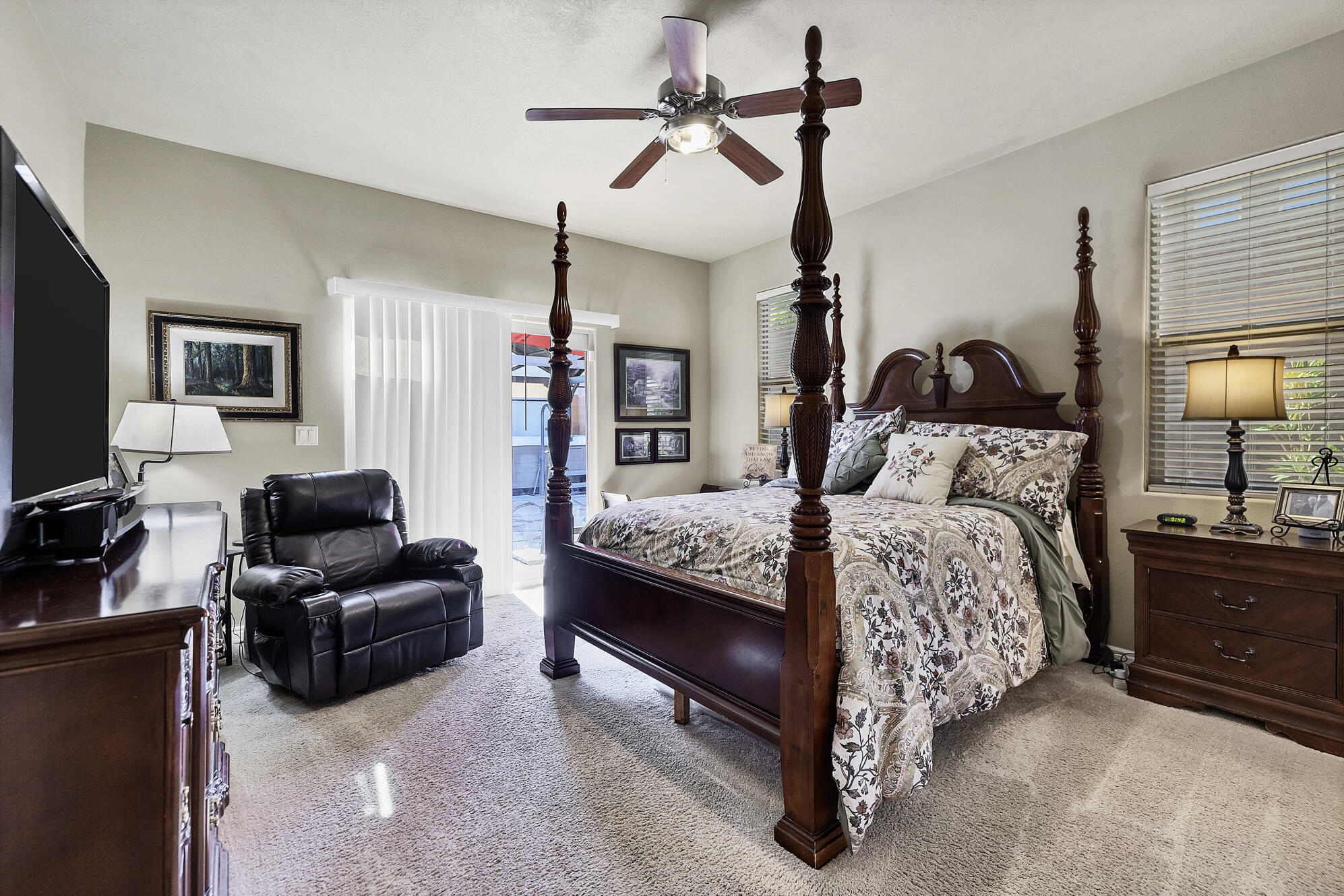 DESERT HILLS - Residential