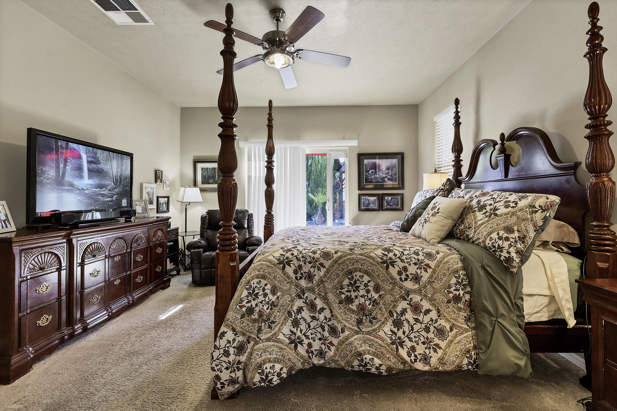 DESERT HILLS - Residential