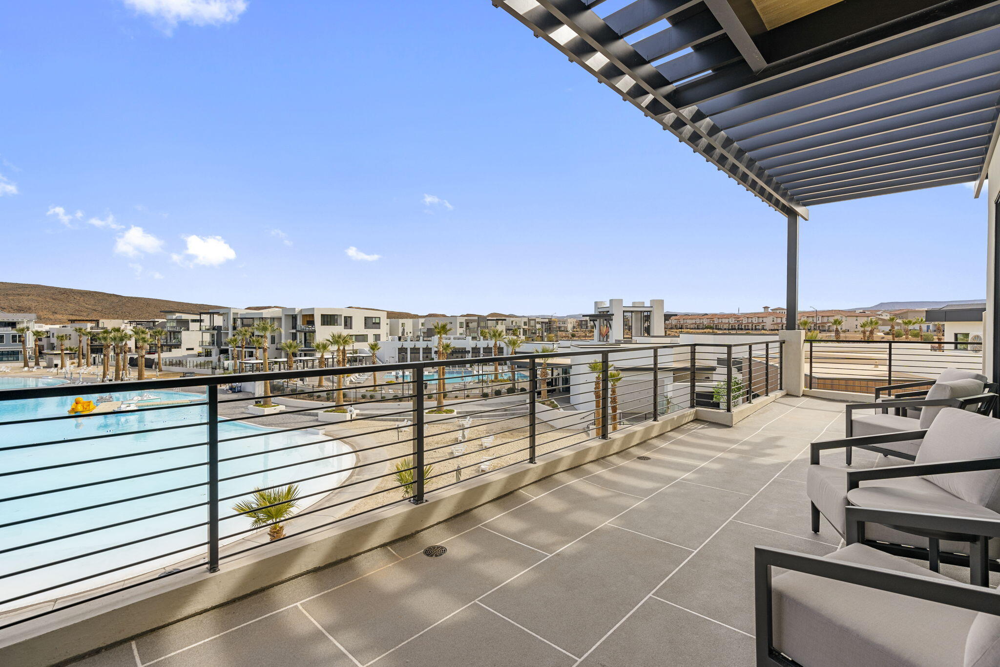 DESERT COLOR RESORT - Residential