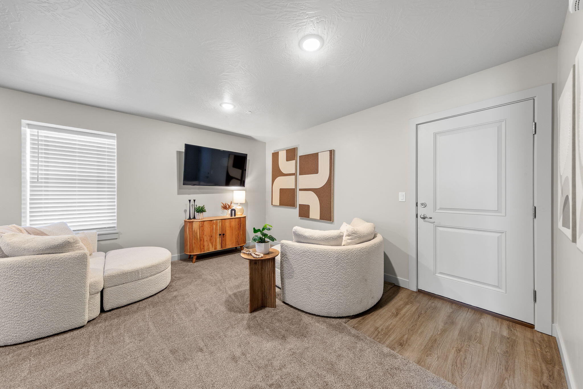 Assumable FHA loan (at 6%) - Lightly lived in and move-in ready, this awesome ground-level condo offers a great layout with a spacious kitchen featuring quartz countertops and stainless steel appliances. Blinds are included for added convenience. Enjoy easy freeway access and community amenities that include a pool and pickleball courts. Unit must be owner occupied; no rentals permitted. Agents please see private remarks.