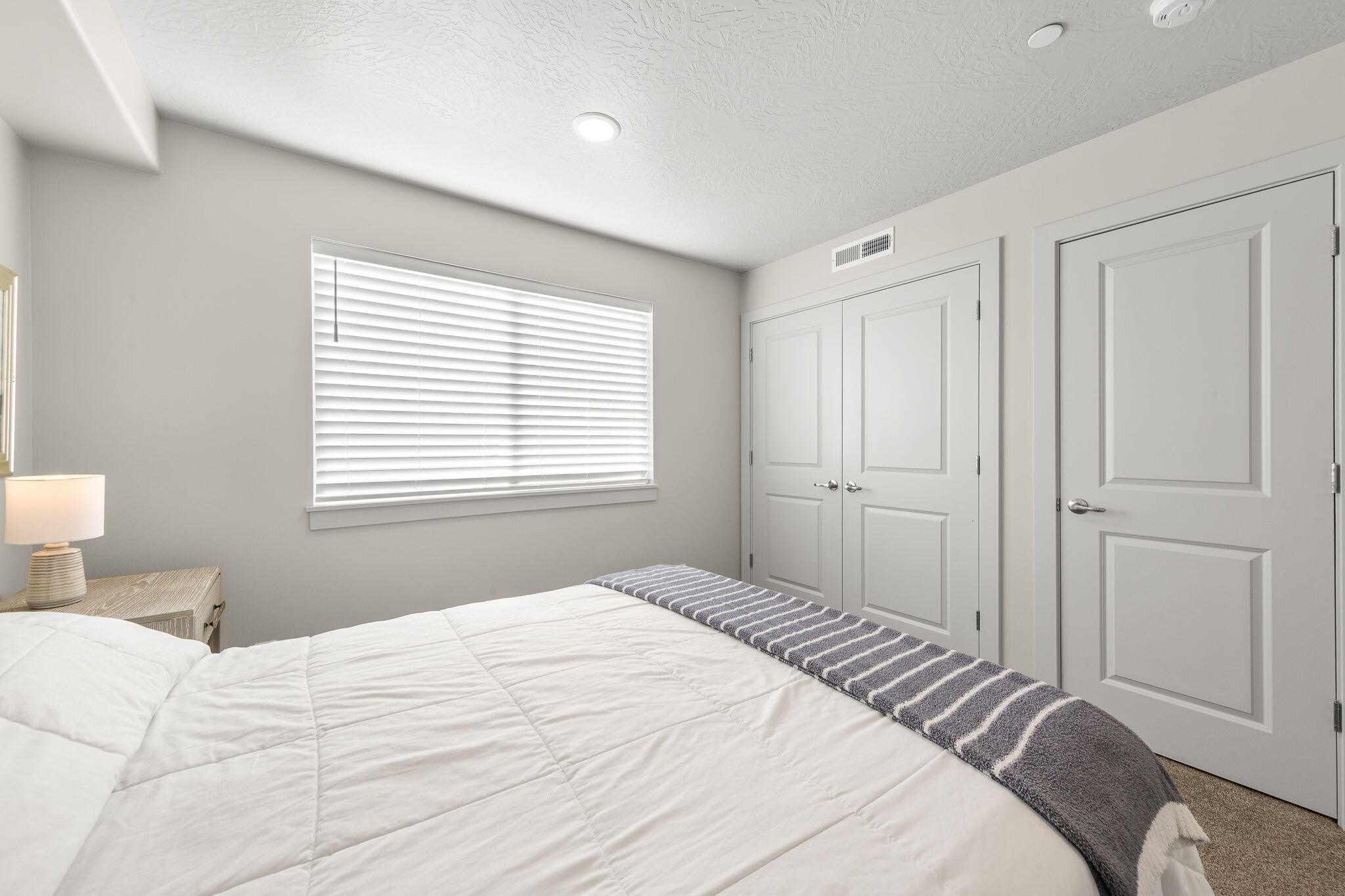 LONE ROCK CONDOS - Residential