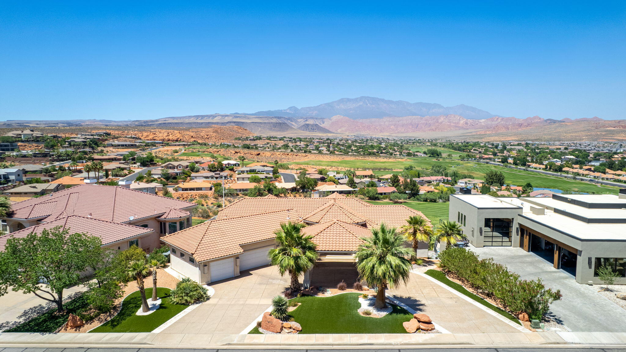 LION'S HEAD HILLTOP ESTATES AT GREEN SPRINGS - Residential