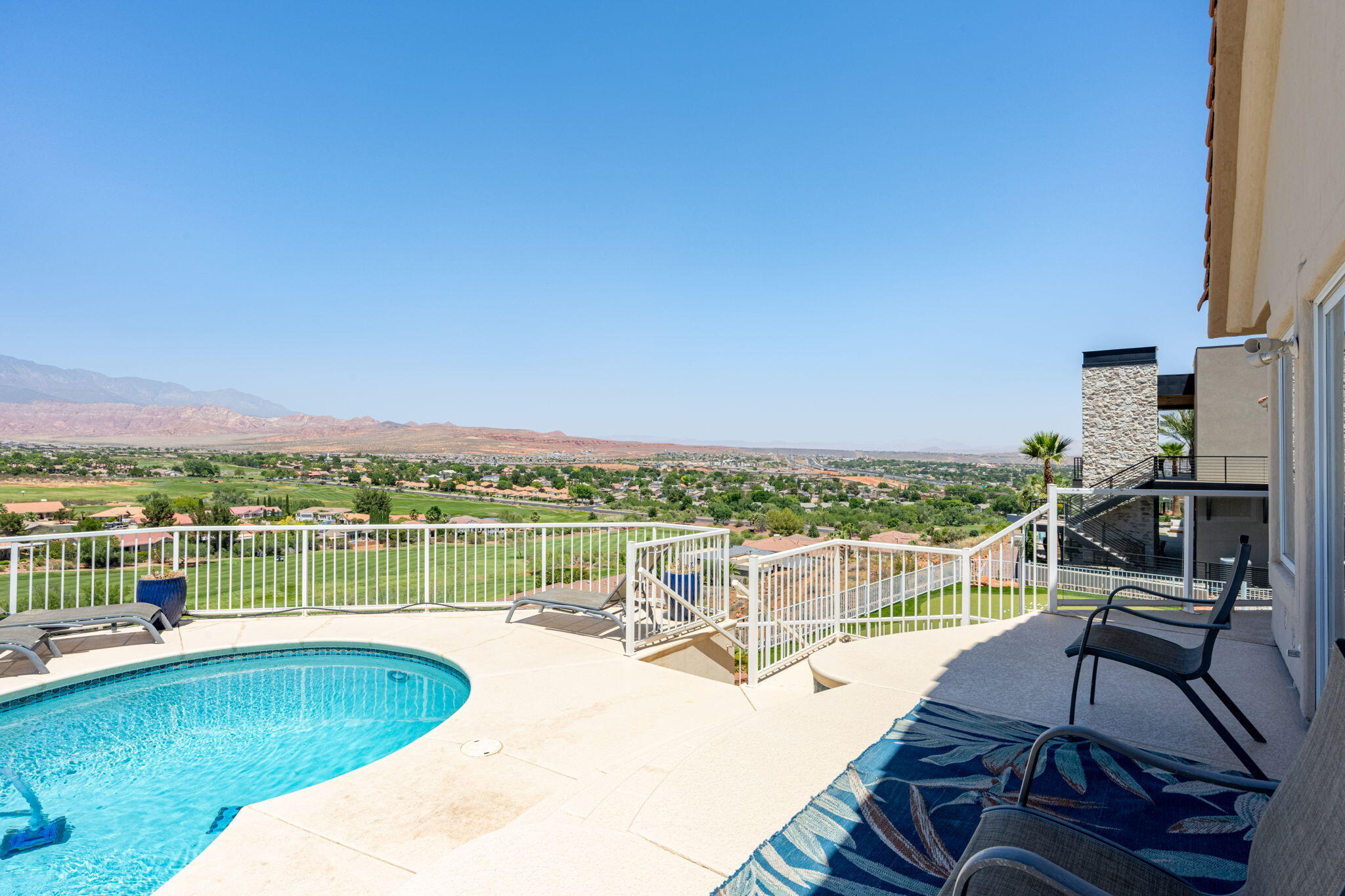 LION'S HEAD HILLTOP ESTATES AT GREEN SPRINGS - Residential