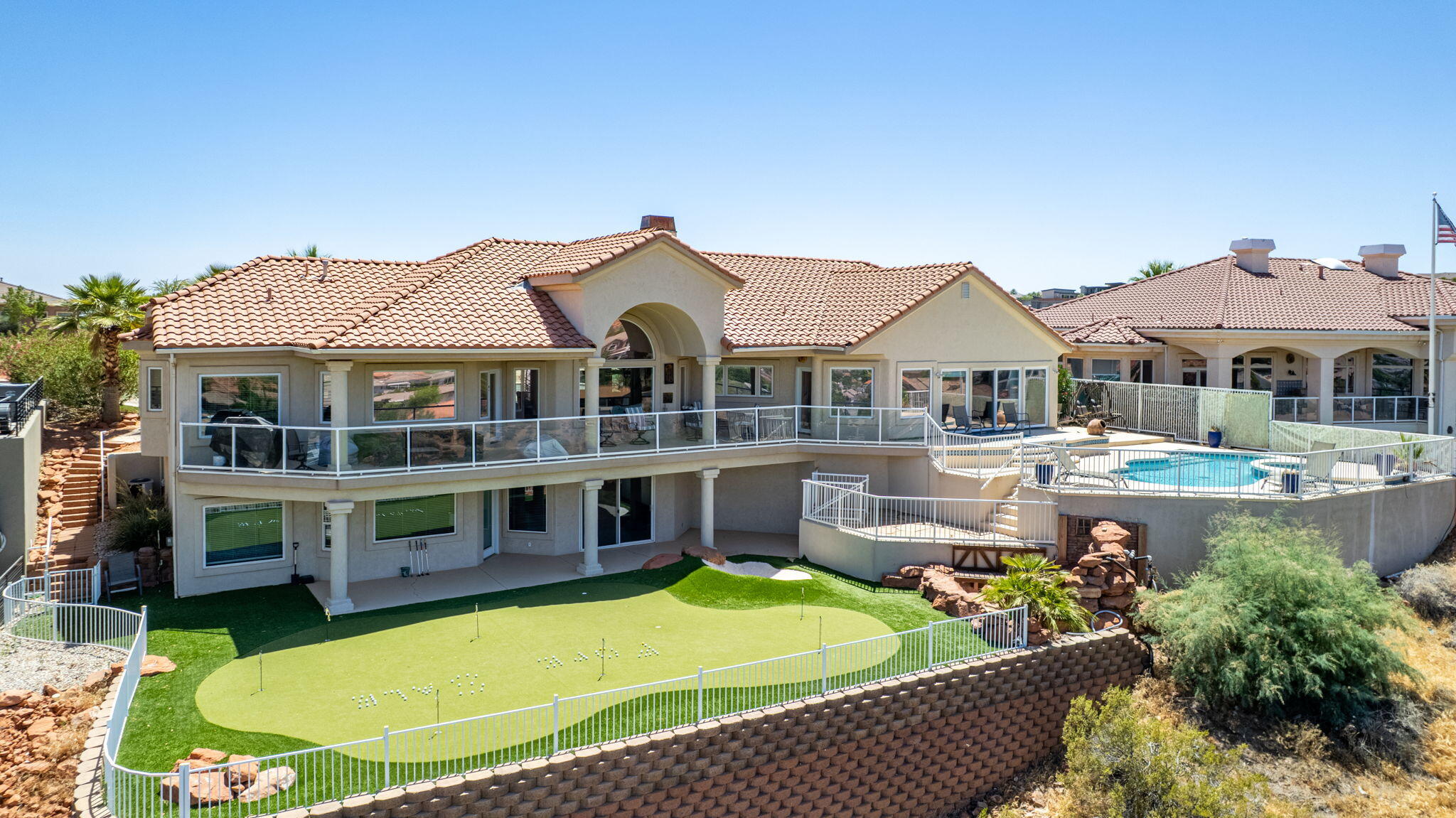 LION'S HEAD HILLTOP ESTATES AT GREEN SPRINGS - Residential