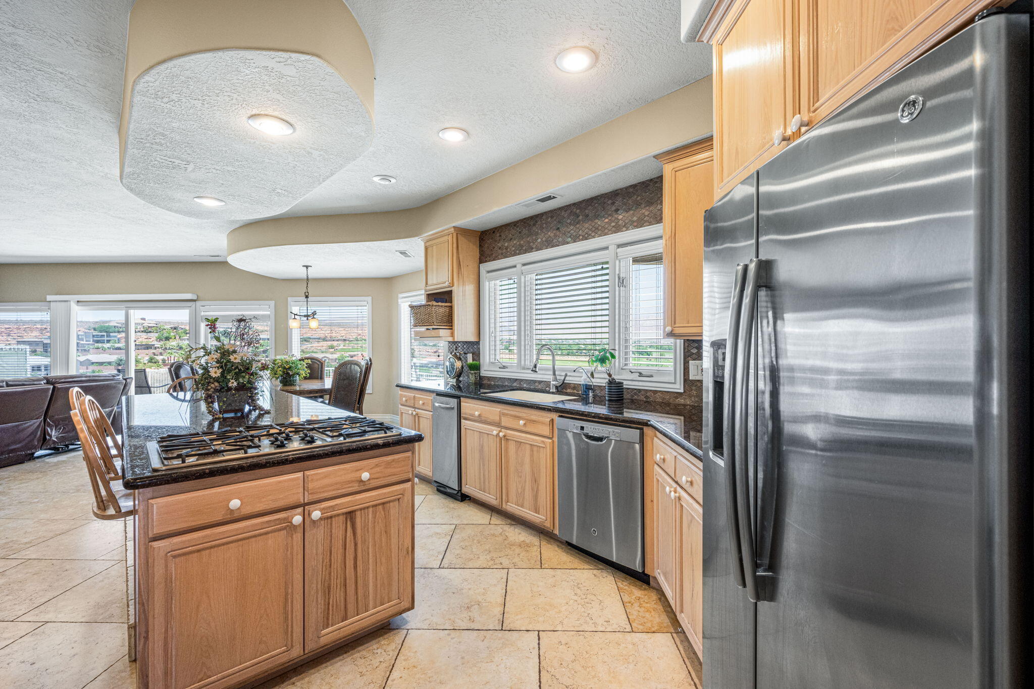 LION'S HEAD HILLTOP ESTATES AT GREEN SPRINGS - Residential