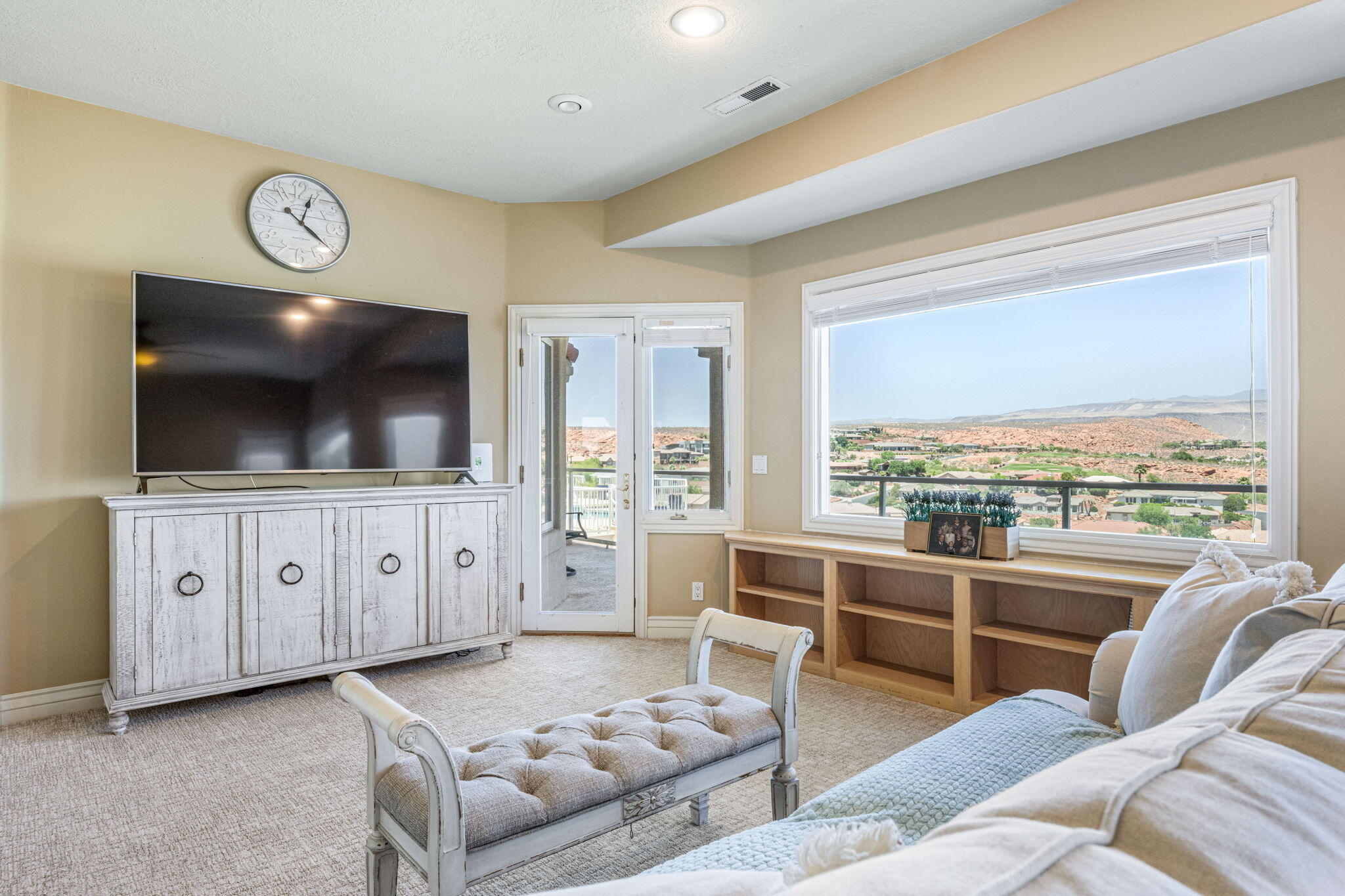 LION'S HEAD HILLTOP ESTATES AT GREEN SPRINGS - Residential