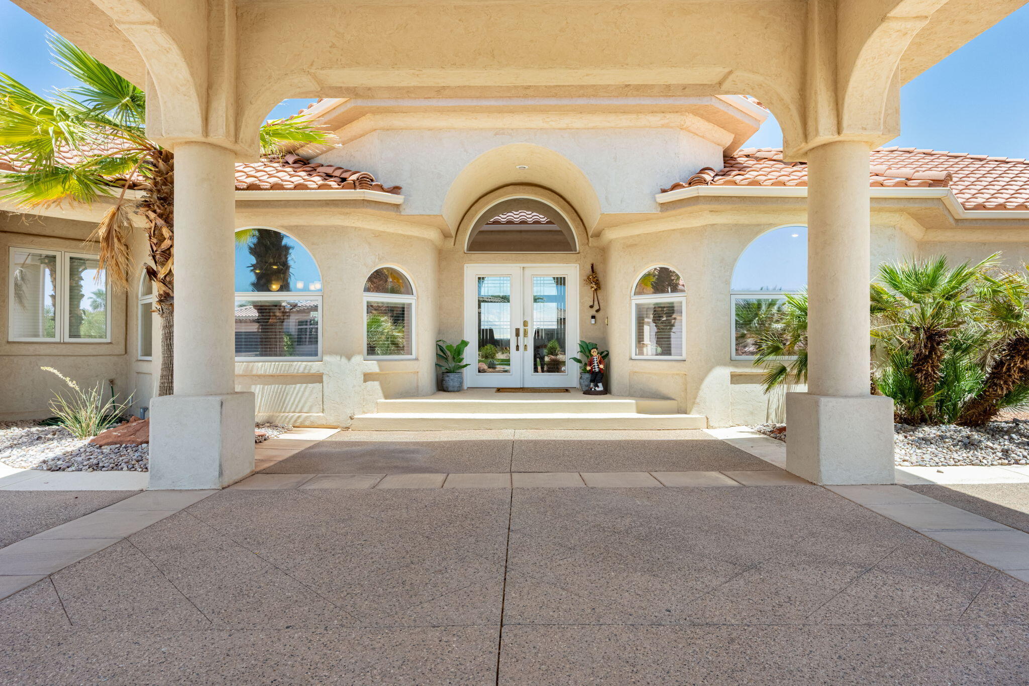 LION'S HEAD HILLTOP ESTATES AT GREEN SPRINGS - Residential