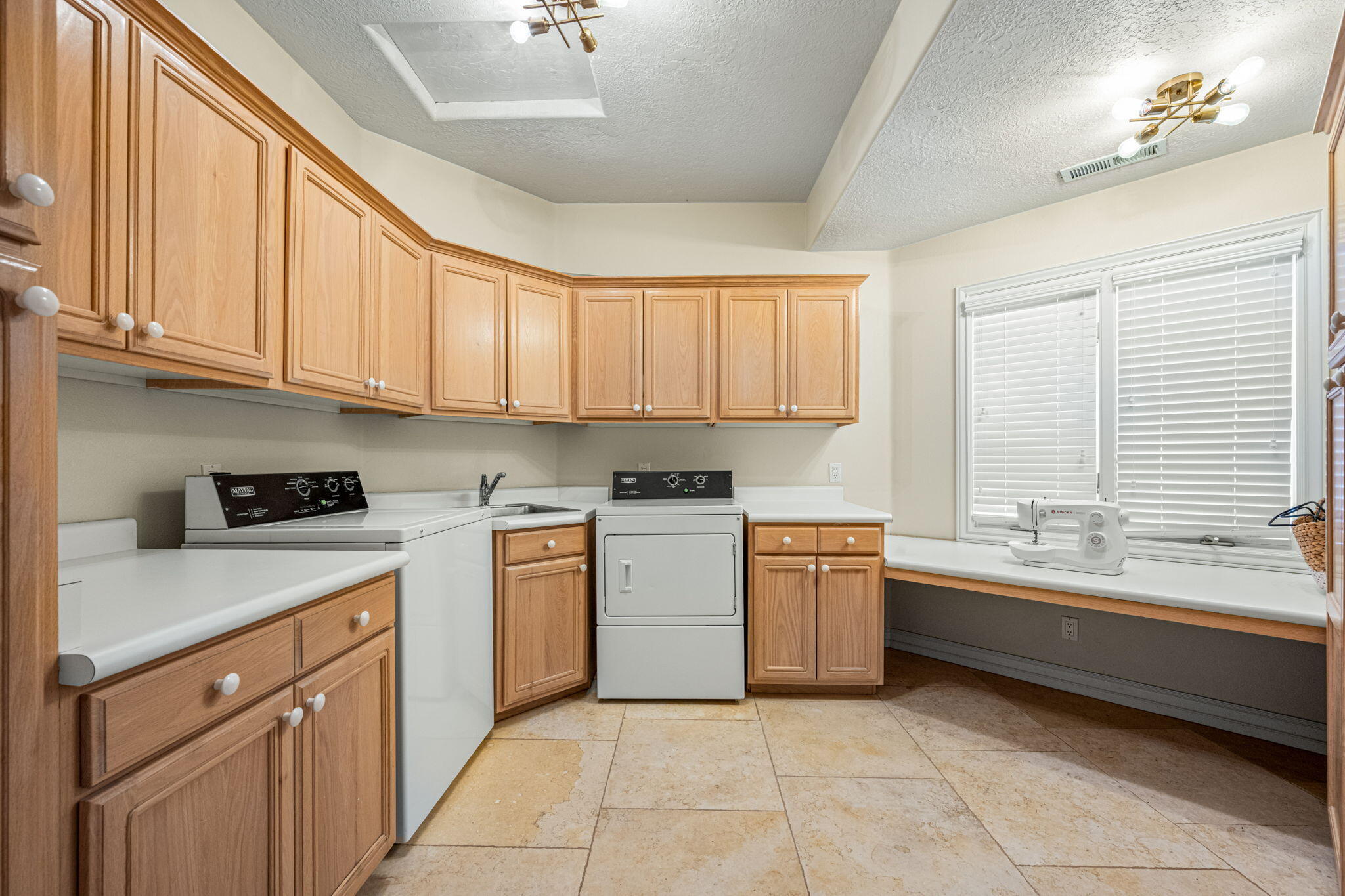 LION'S HEAD HILLTOP ESTATES AT GREEN SPRINGS - Residential